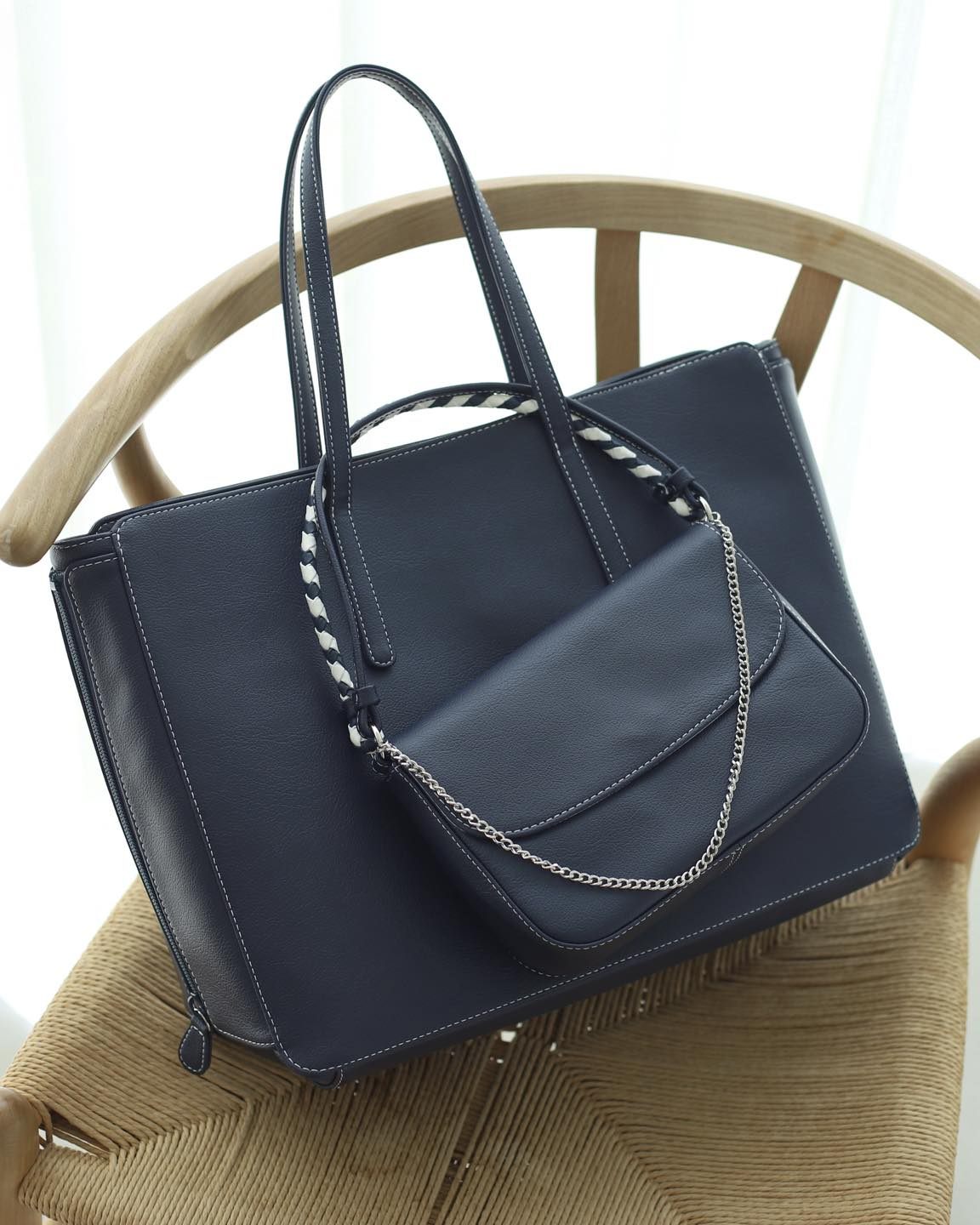 Recommend 〉 Kマーク入りのタグがワンポイントのシリーズ。着脱