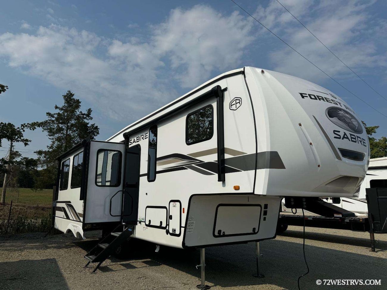 Folks, this camper is one you'll... - 72 West Motors & Rv's | Facebook