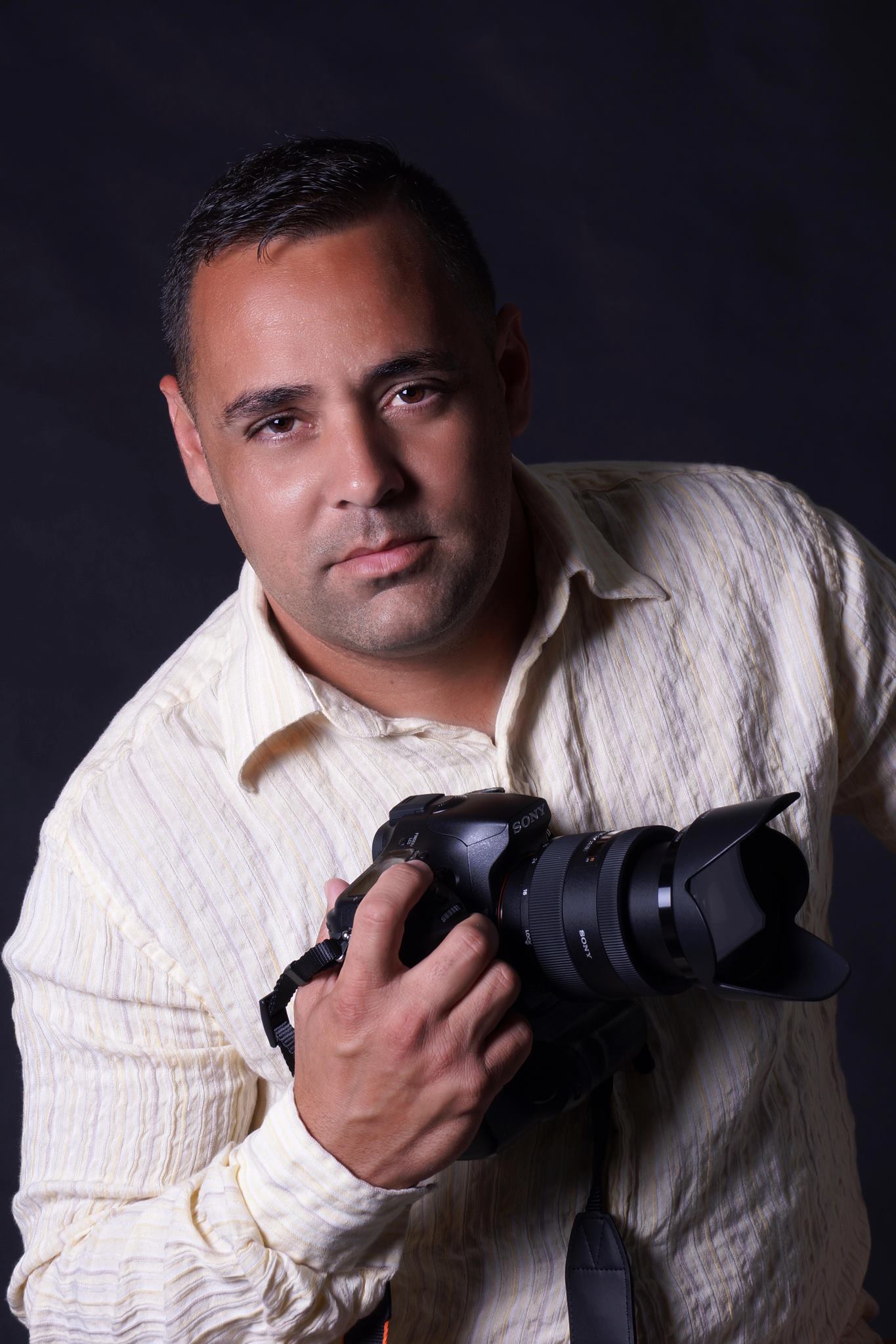 Shutter Photo Studio - Photography By Ernesto