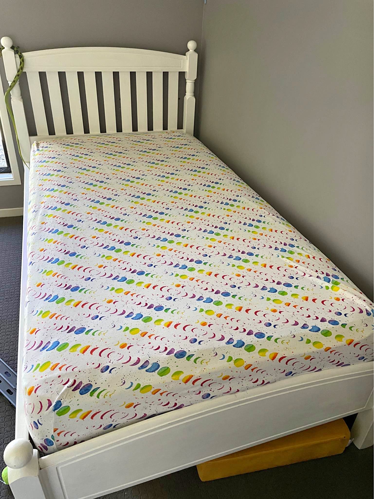 King Single Bed Ensemble with Storage Great Condition Hardly Used ...