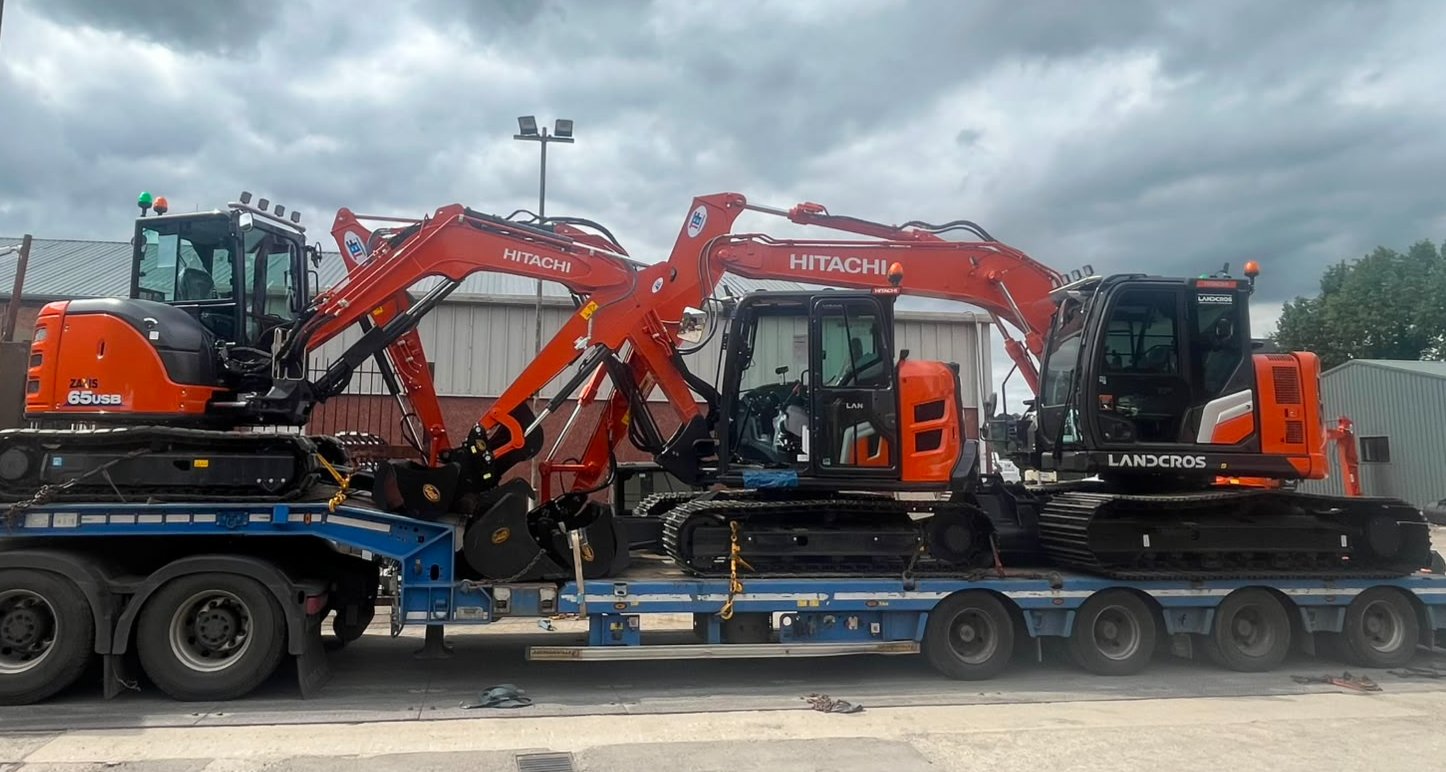 🔶 THREE HITACHIS. READY TO ROLL! 🔶 The ZX65, ZX95 and ZX135 are
