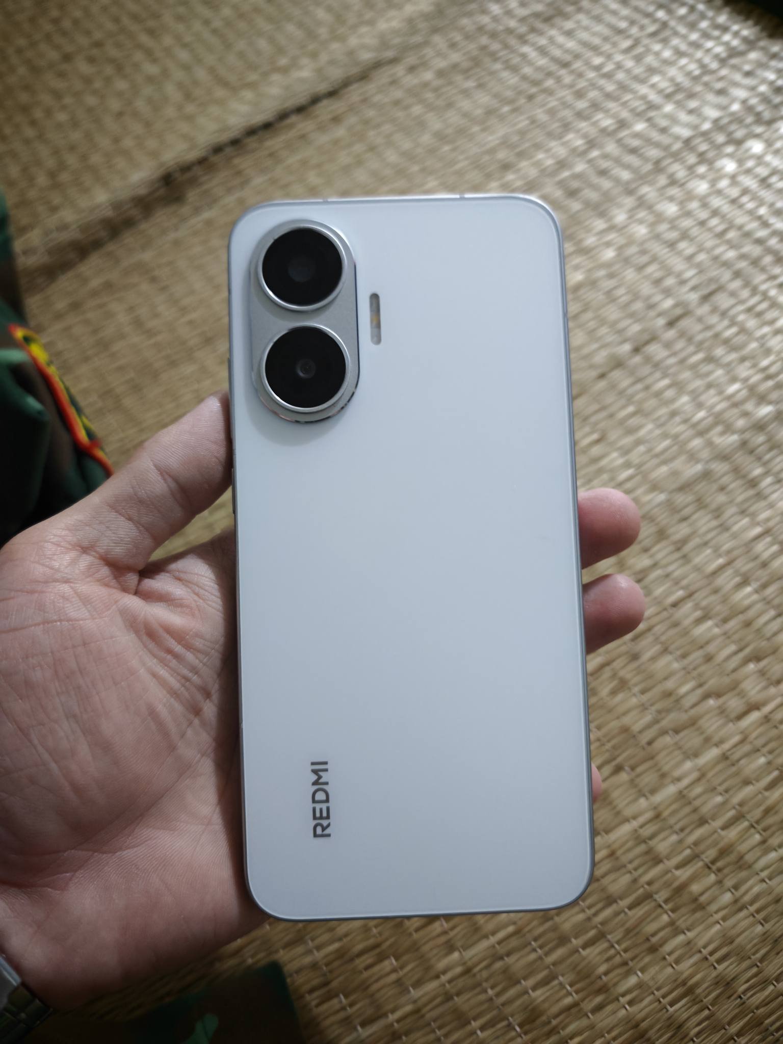 Redmi tubo 4 pro 8/256GB, ngoại hình móp nhẹ, đã bán