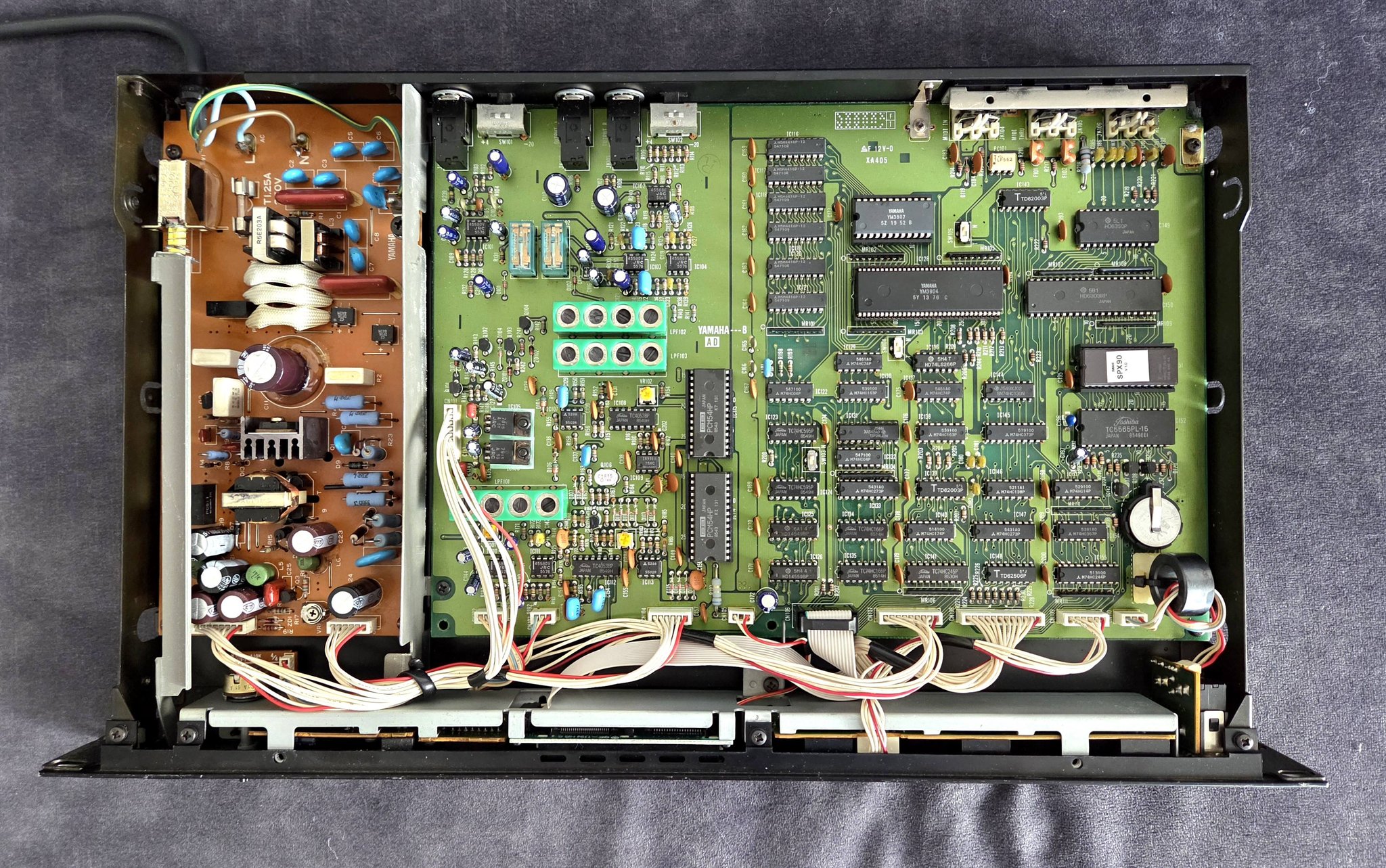 Yamaha SPX 90 memory battery replacement guidance needed