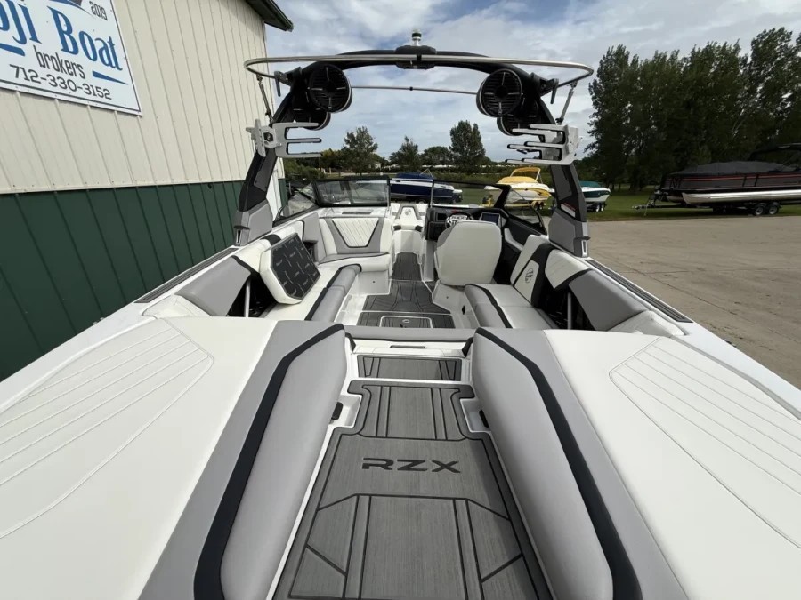 サーフ 2020 Tige 22RZX wake surf boat for sale in Spirit Lake, IA