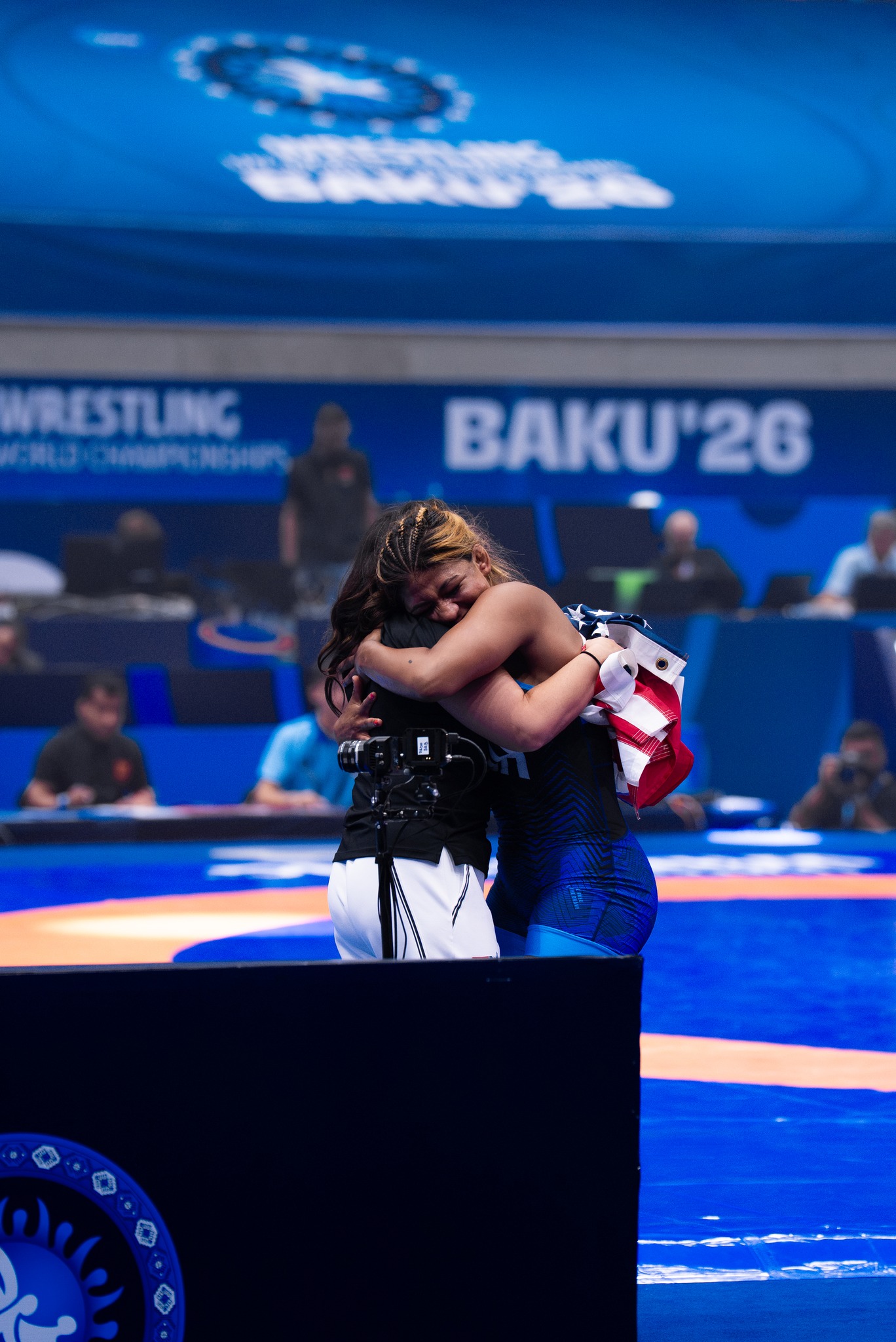 Taina Fernandez earns the gold medal at 69 kg at the U17 World