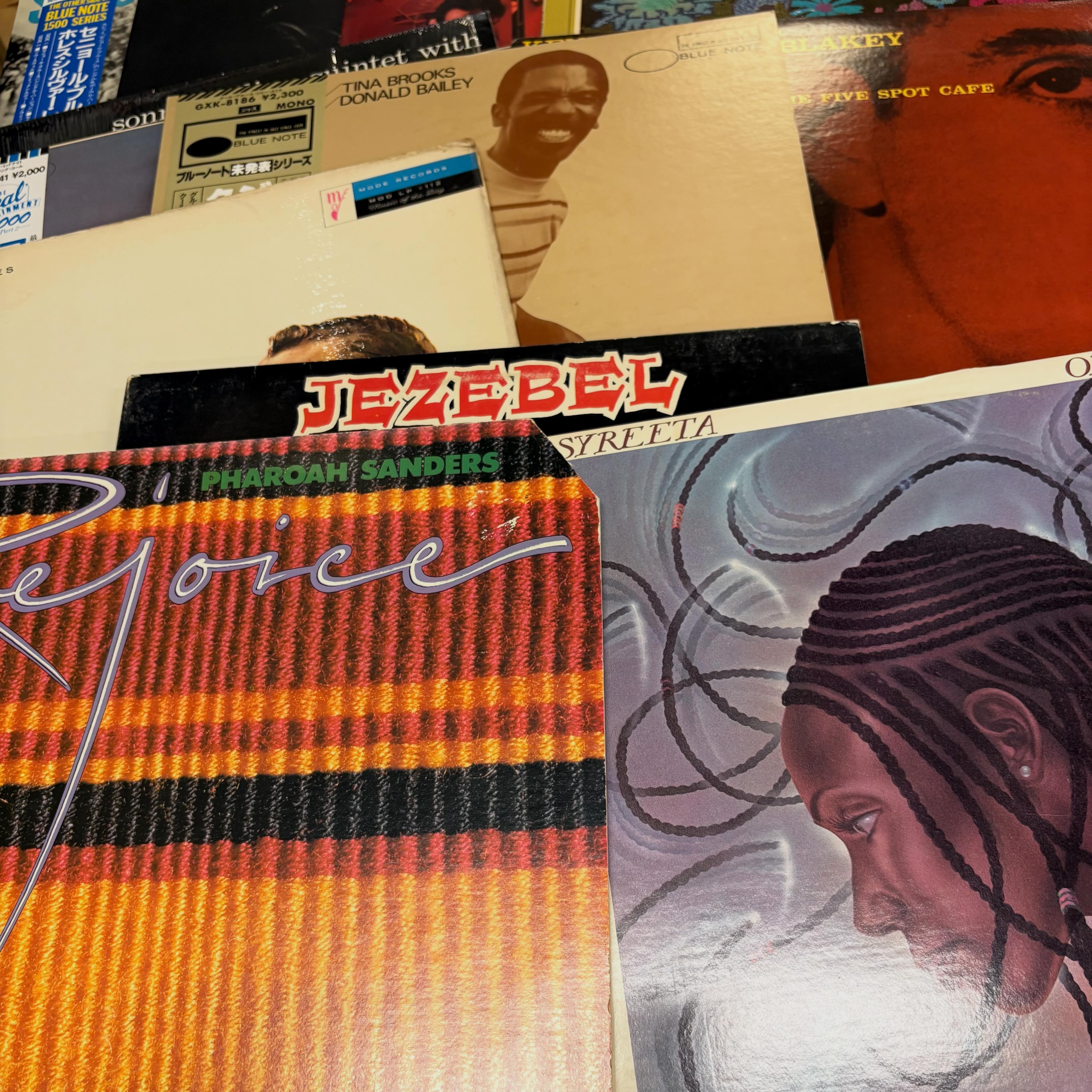 Pharoah Sanders - Rejoice】Theresaからリリースされたファラオ 