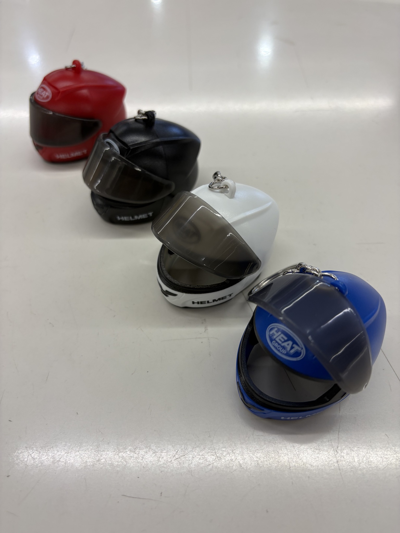 SHOEI Z-8にSENAインカム（20S EVO, 30K, 50S）を取り付けるにはSHOEI 