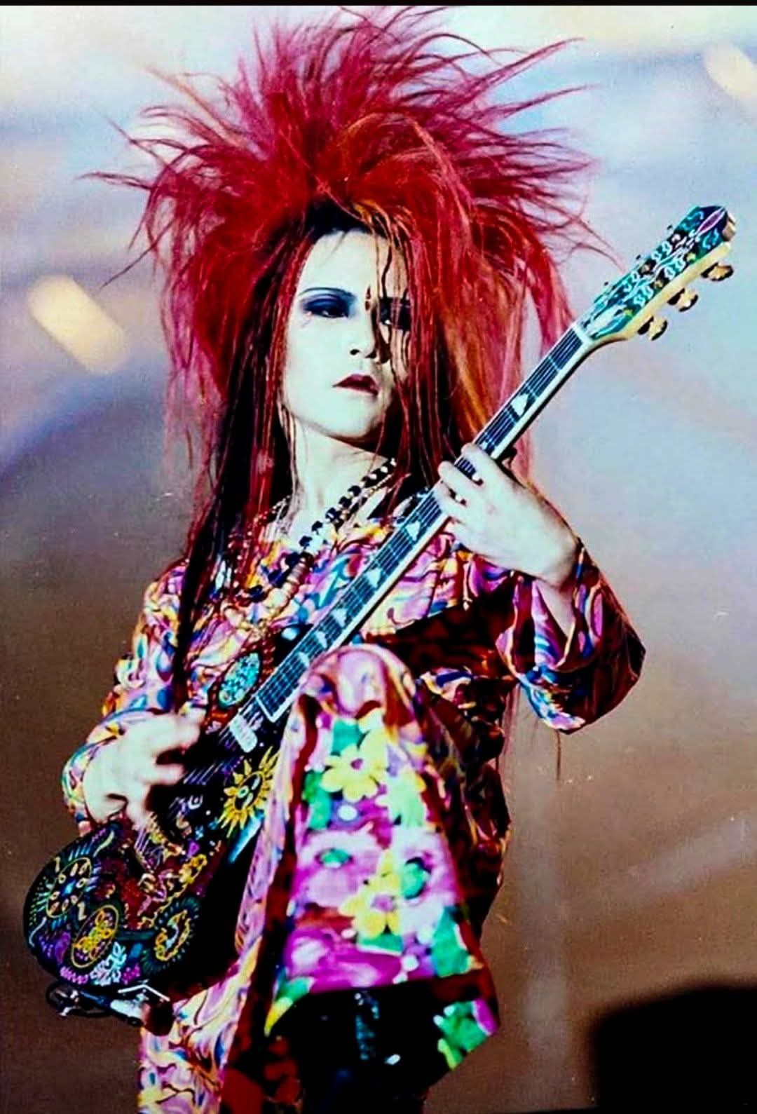 In tribute to the memory of HIDETO MATSUMOTO 