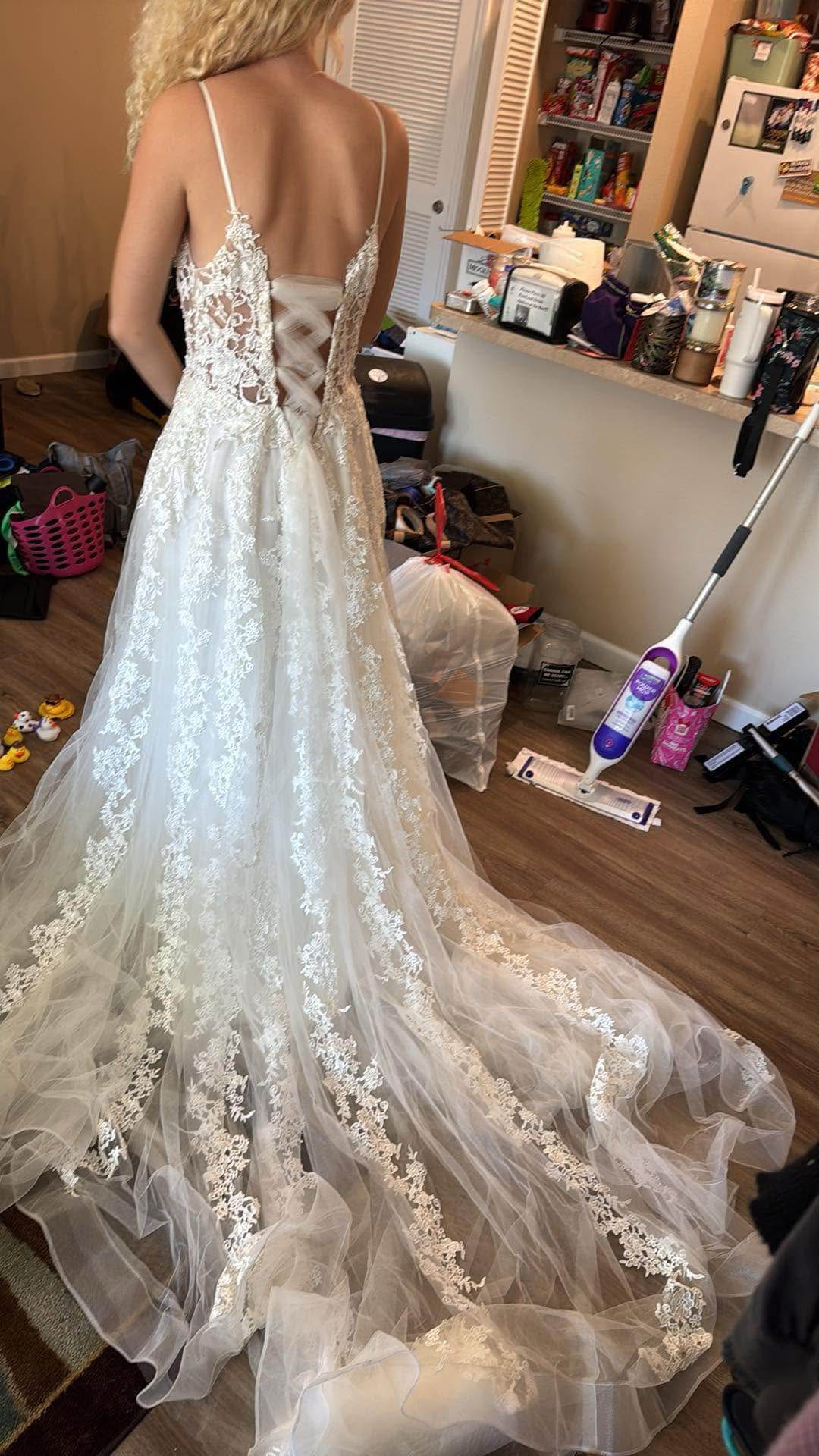 Pre-owned Wedding Dresses near Panama City, Florida