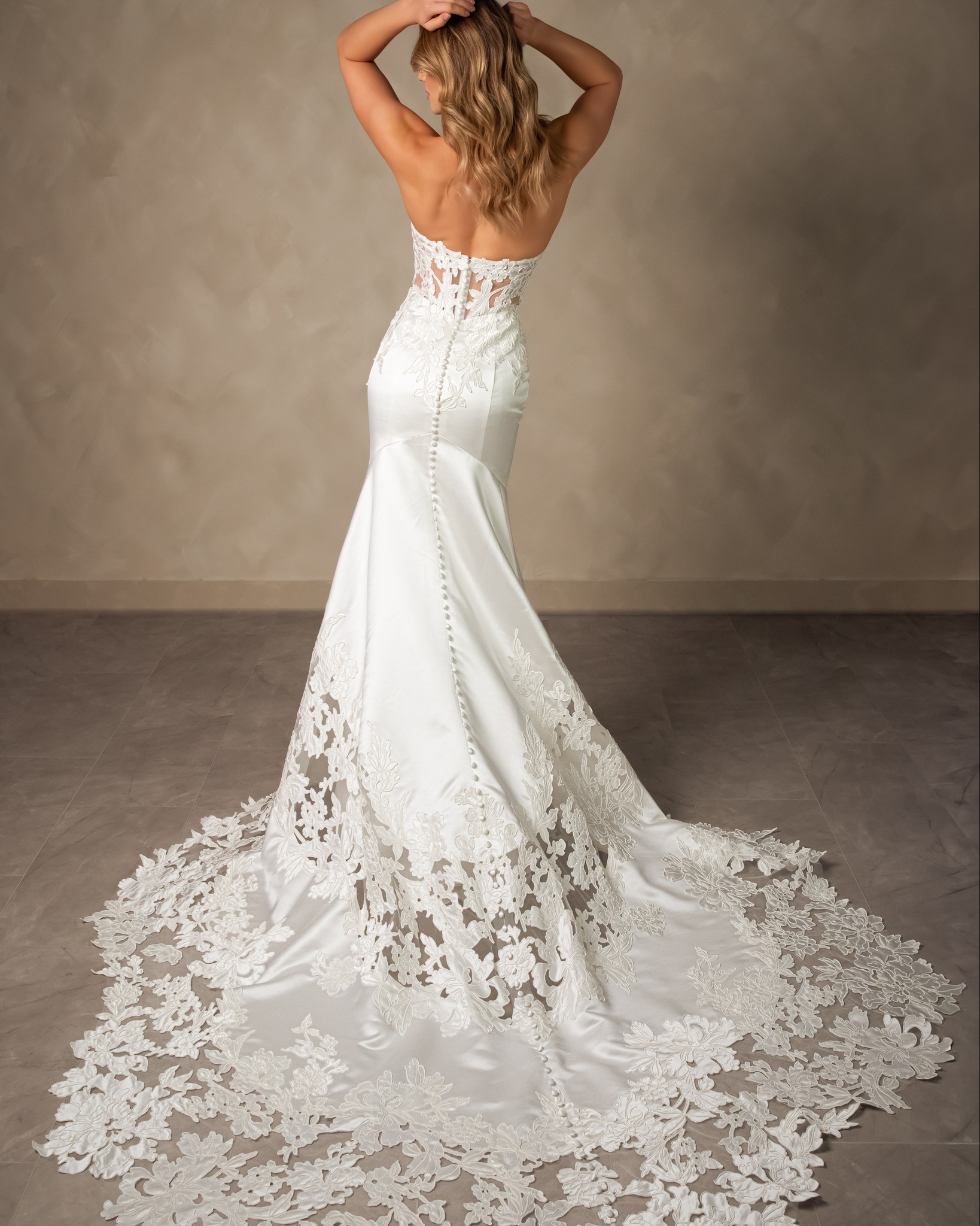 essense of australia backless dress Never get over a dramatic back detail 🤍 Explore the full collection at https://www.essensedesigns.com/essense-of-australia/wedding-dresses size:8 The open low back sexy mini dress DIY: How to make
