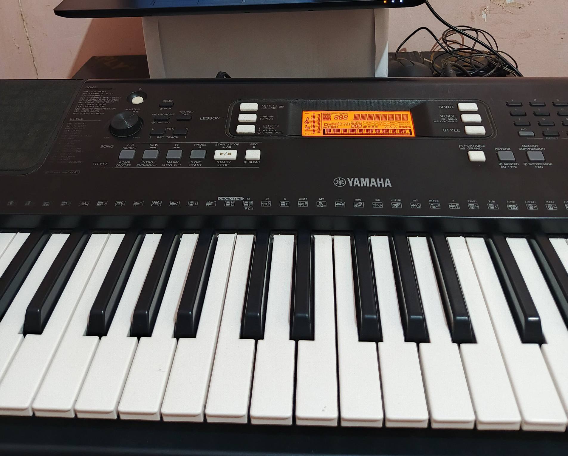For Sale Yamaha keyboard Electone HC-1 Specs. 110 volts AC HC- 1