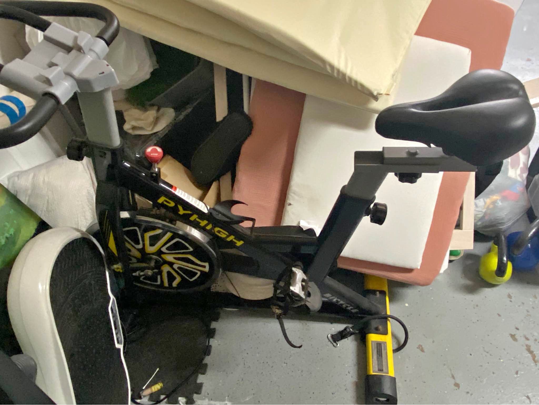 stokke baby set tripp trapp High Chair² with Newborn shopify when the Tripp Trapp Bugaboo Lit Parapluie Stardust Color:Moss Icon