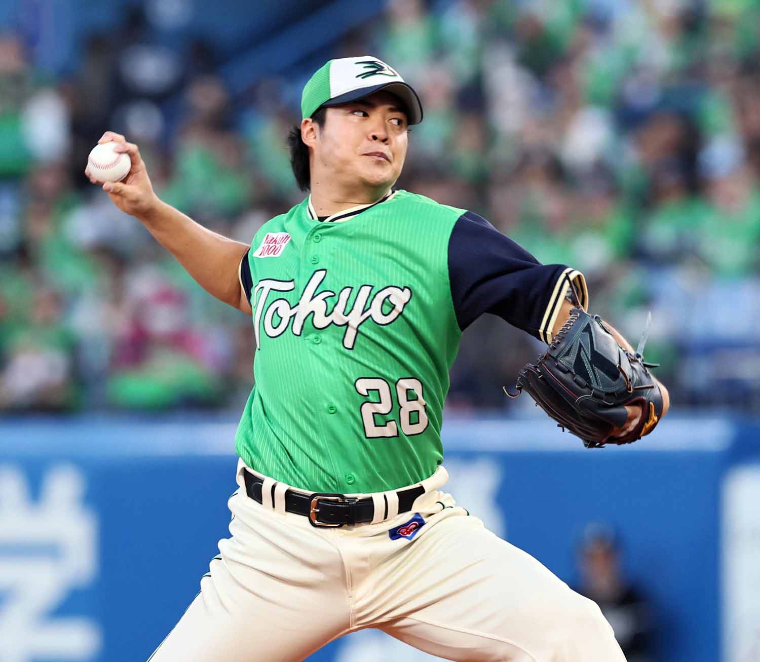 東京ヤクルトスワローズ 山田哲人 ユニフォーム Mサイズ 優勝ワッペン付き 東京ヤクルトスワローズ 山田哲人 ユニフォーム Mサイズ 優勝ワッペン