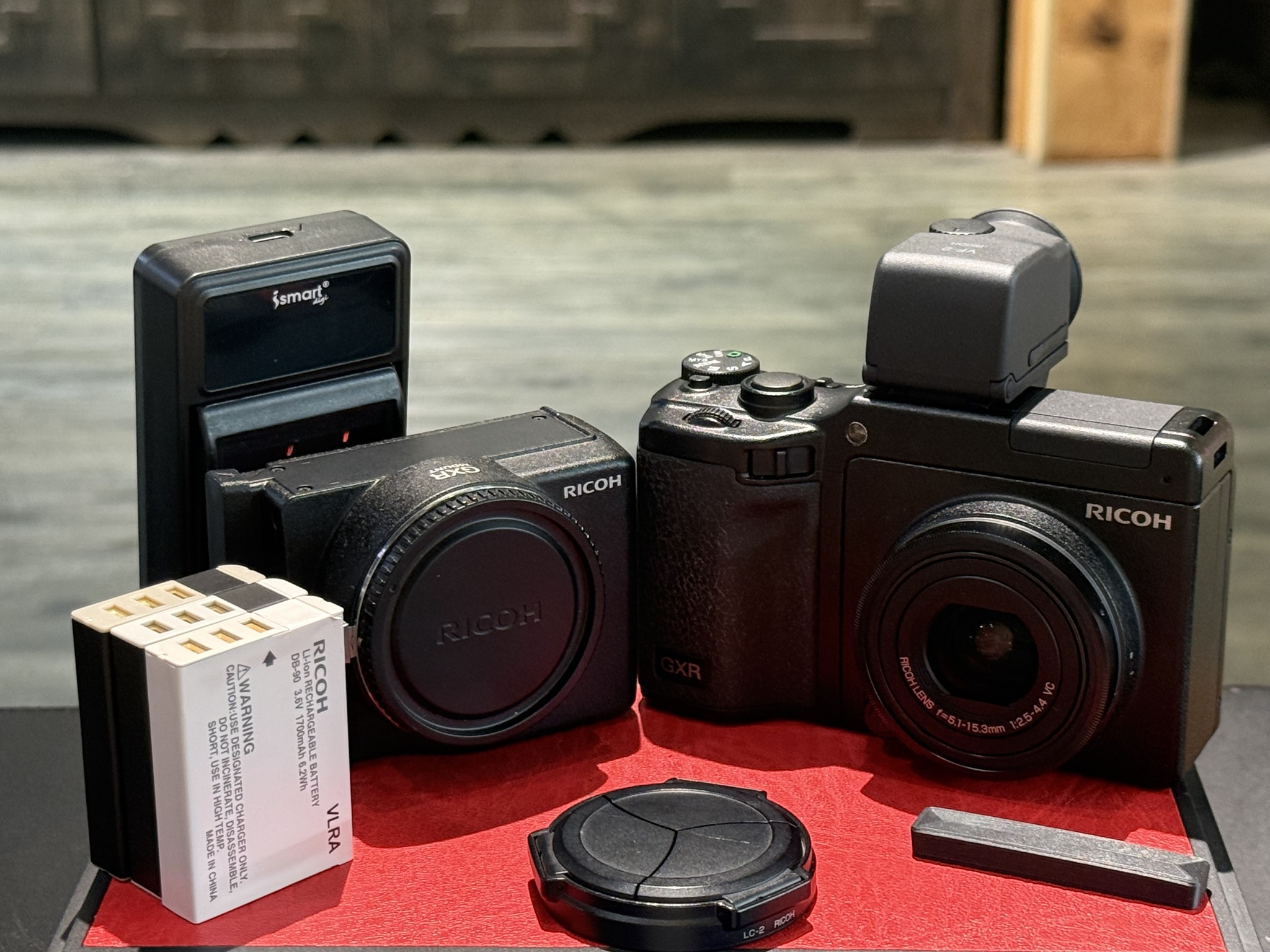 RICOH GXR 本体＋A12 50mm Macro＋S10｜美品セット Ricoh GXR S10 kit with A12 mount and accessories for sale in Hong Kong