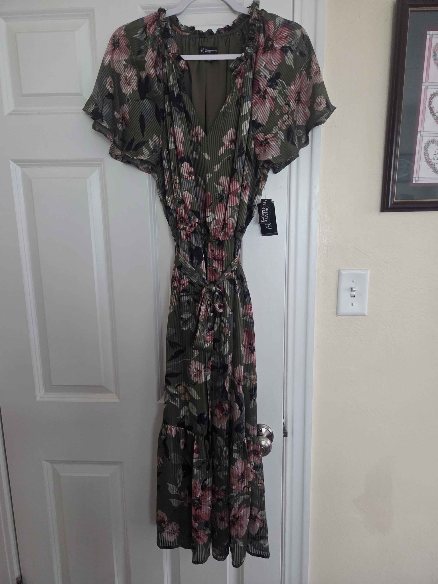 shirt dress with a belt Anne Klein Grommet Shirtdress American (US) Size:4 US Colorblock Mesh Maxi Dress with Contrast Waist Exclusive White business dresses 3% Spandex Hand wash