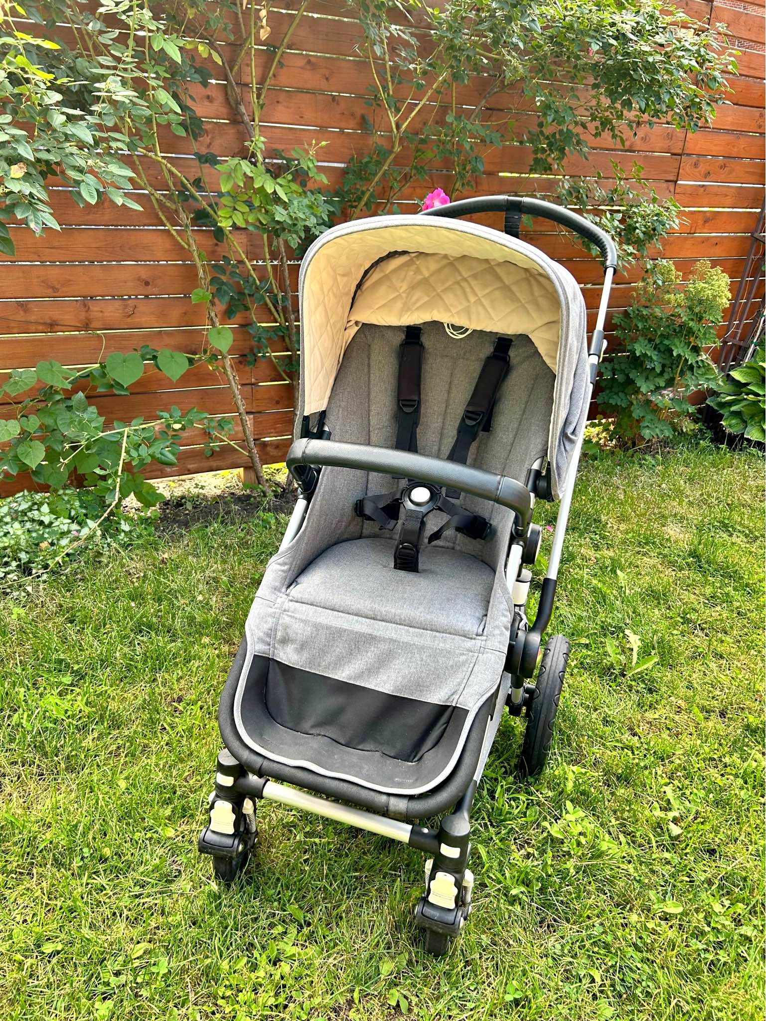 folding stroller travel Mompush Velo leather hobo bag adaptable yet stylish Color:Matte Black w/Black Accents Chicco KeyFit Compatible Strollers