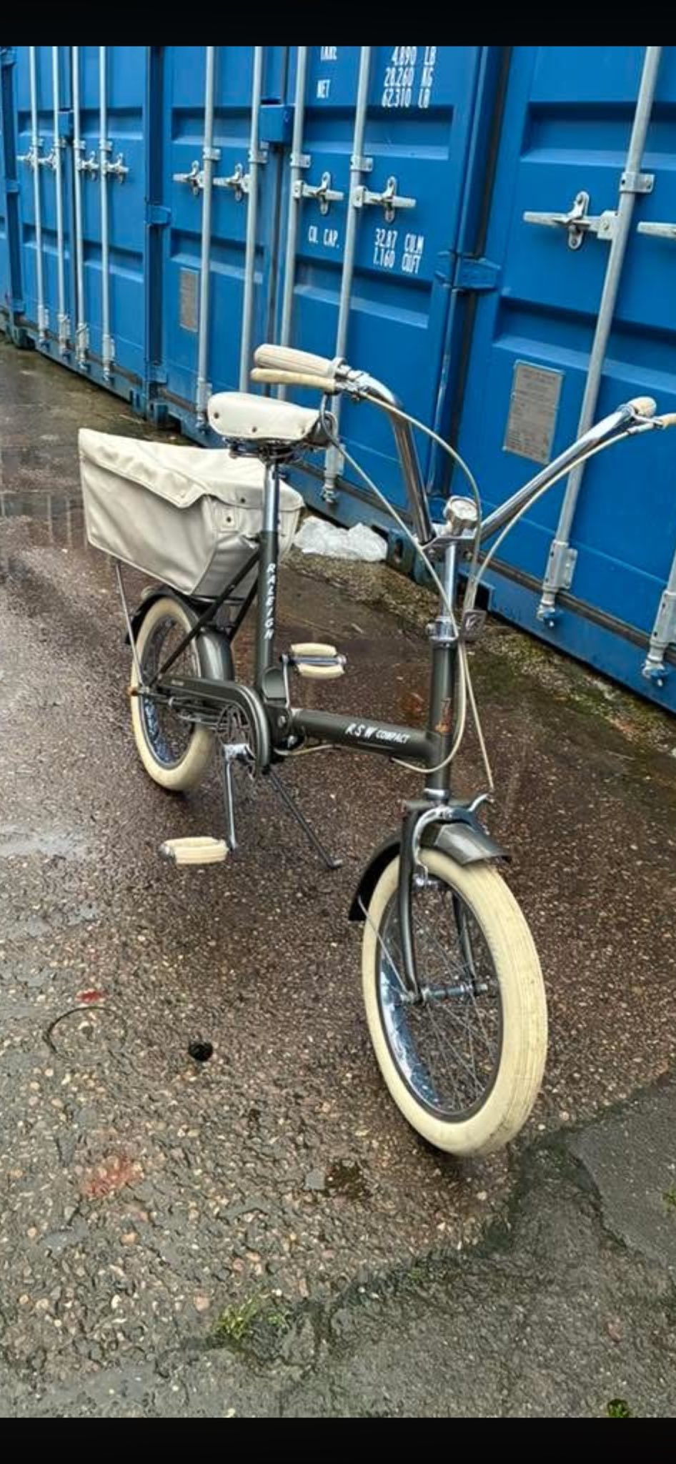 Today we started on a 1966 Raleigh RSW 16 (Raleigh Small Wheel