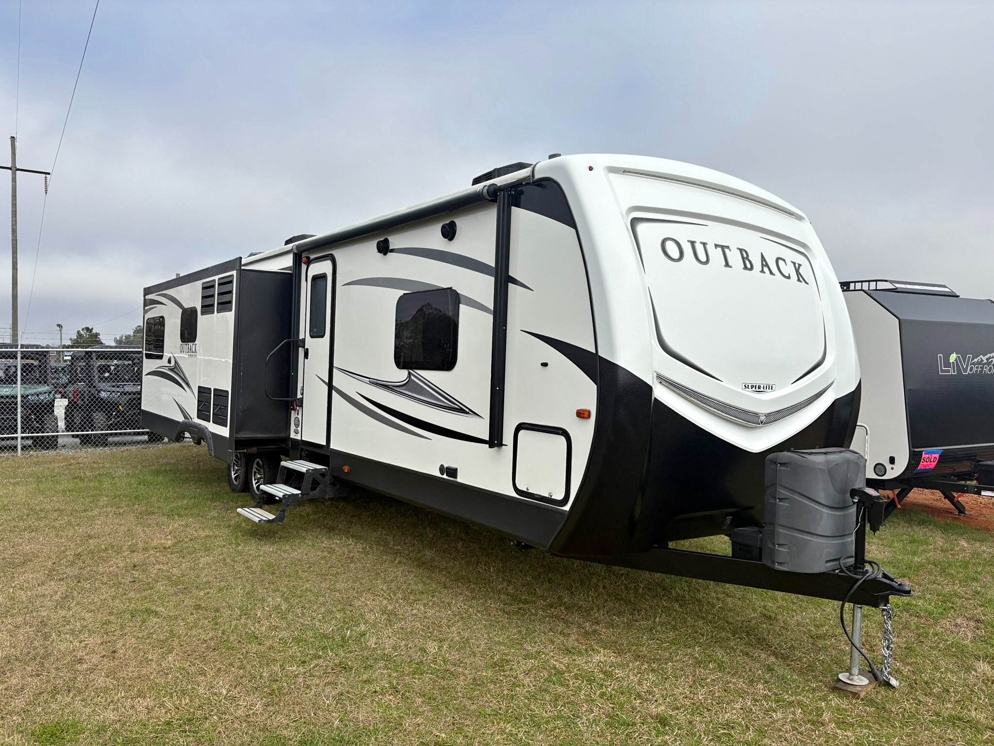2017 OUTBACK SUPER LITE 326RL - RVs & Campers - Americus, Georgia ...