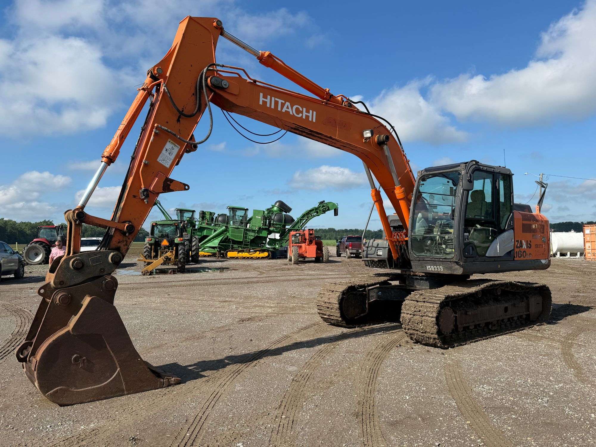 2015 Hitachi ZX160LC-5N Crawler Excavator (4,665 Hours) This unit