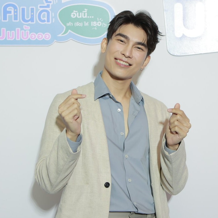 Mew Suppasit 𝑭𝑨𝑵𝑷𝑨𝑮𝑬 - PhD Engr CEO Actor Singer Model Producer