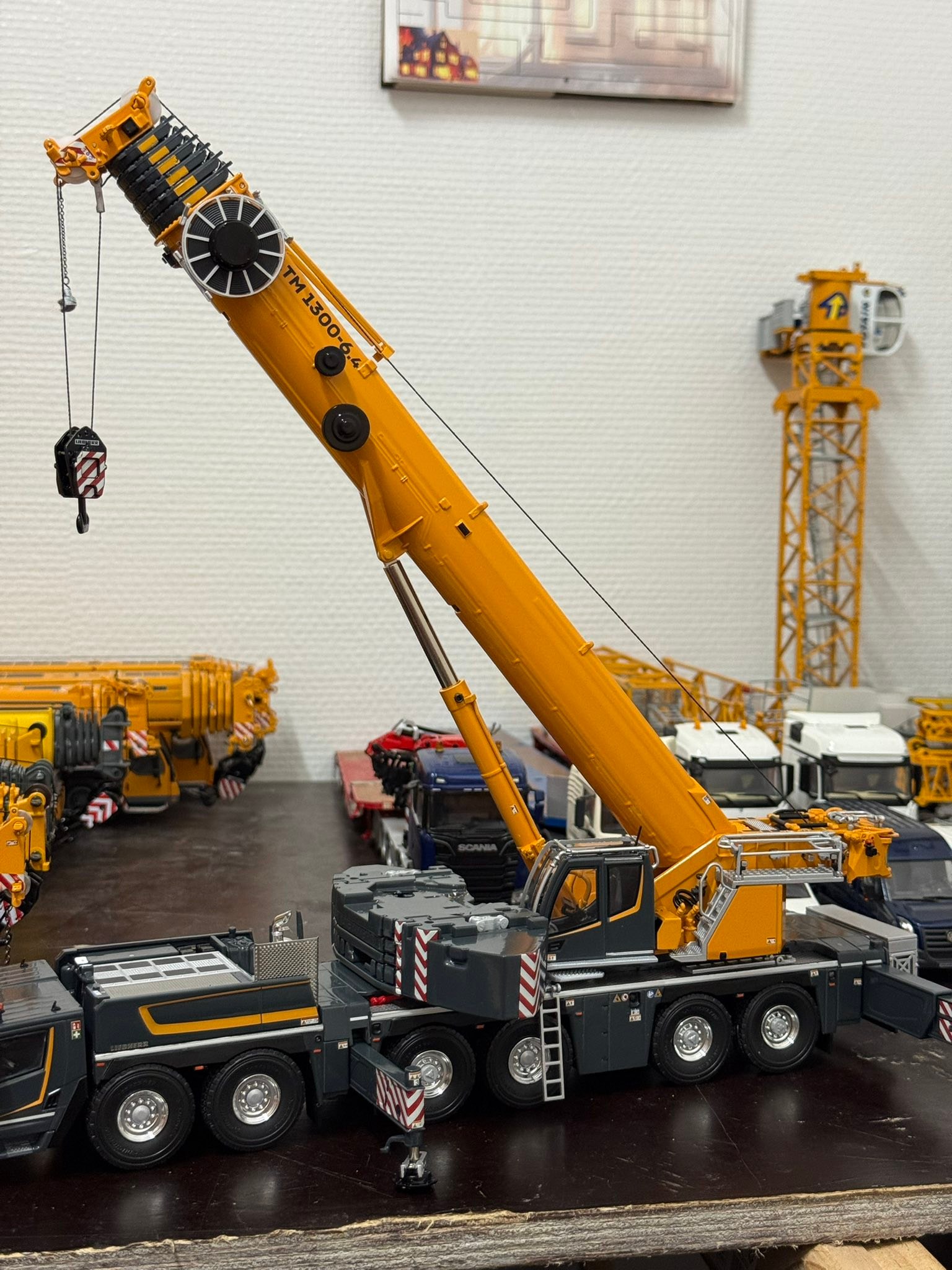 LTM 1300-6.4 WSI 1:50 Liebherr Crane Fans