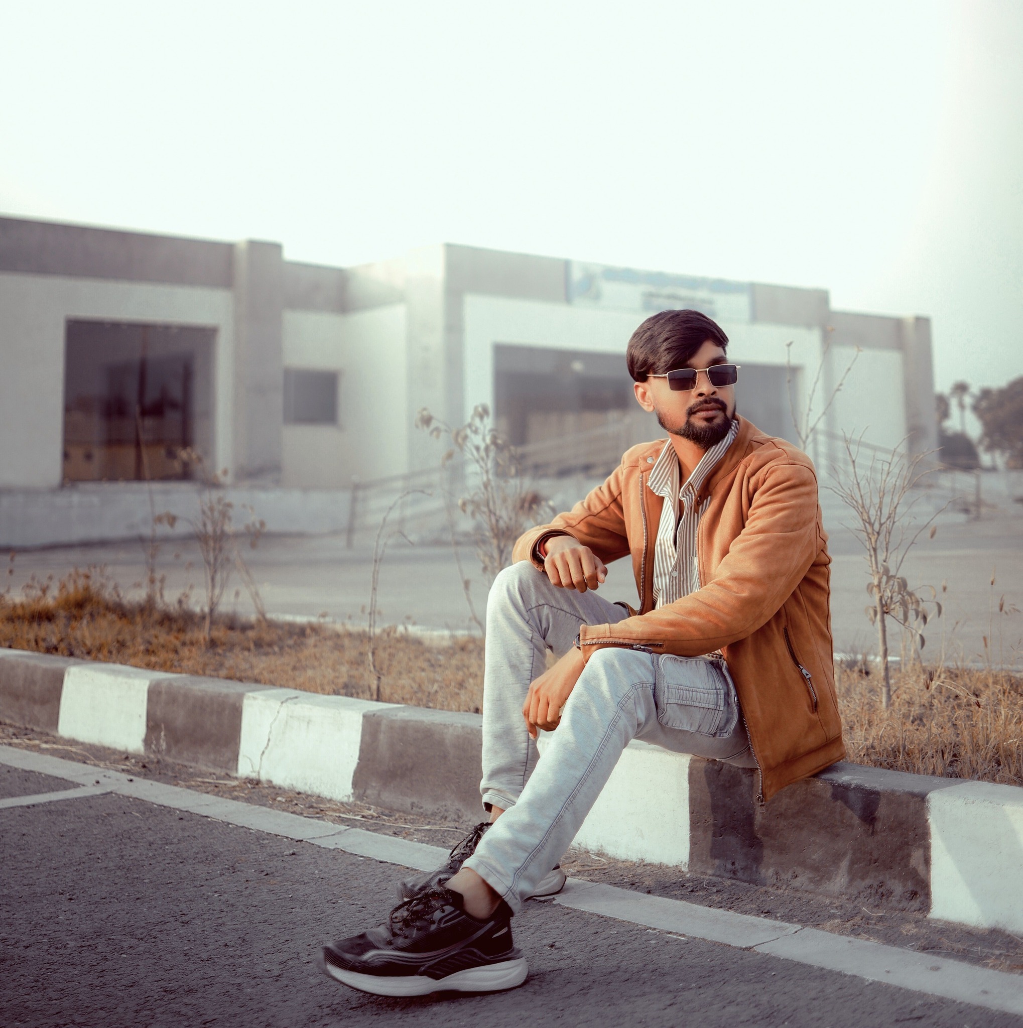 𝙎𝙩𝙖𝙧𝙩 𝙡𝙤𝙤𝙠 🥷🔥⚡ . . . . . @_bittu_only_02 #instgram #look #viral #walk # ...