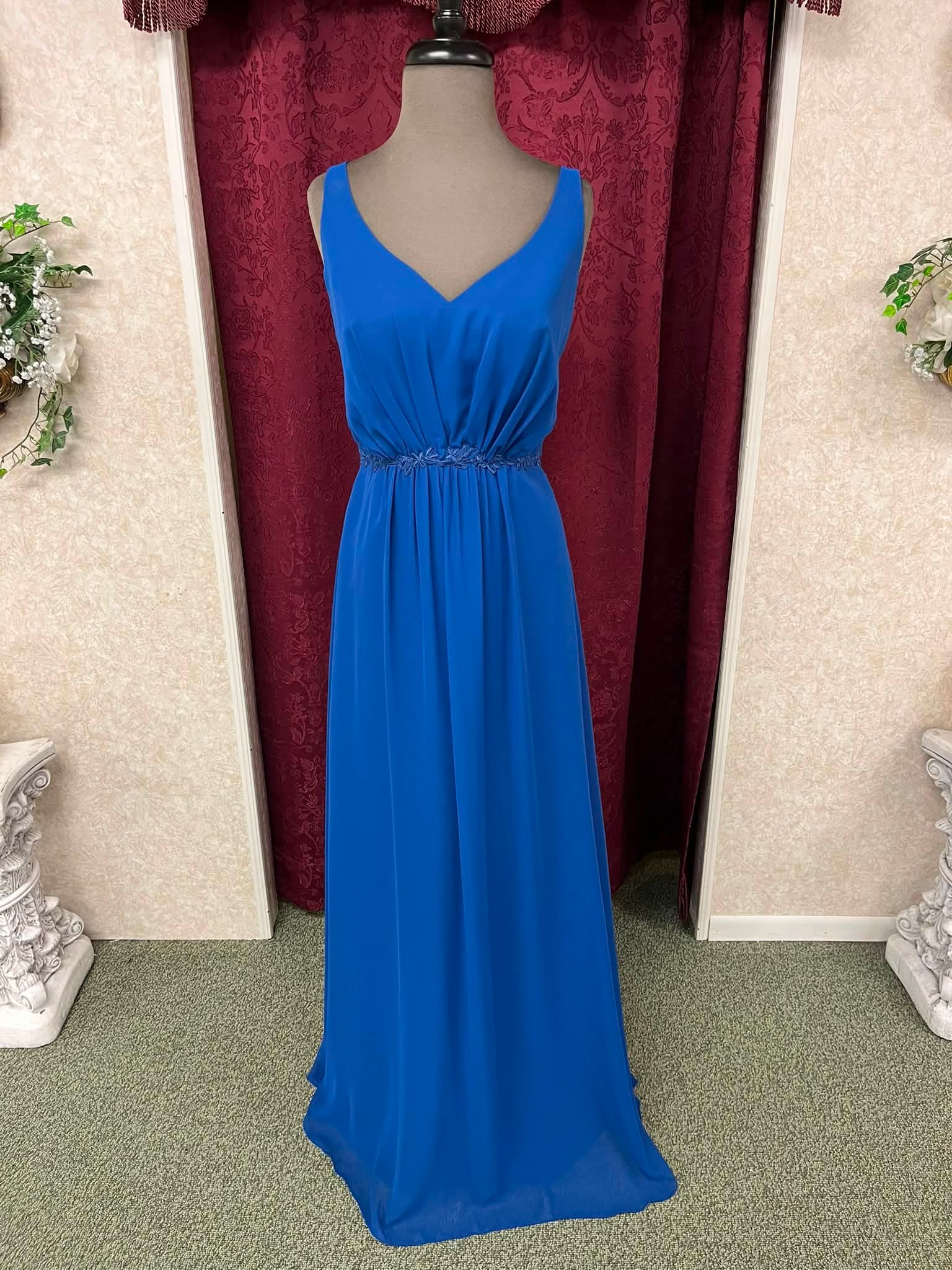 Alfred Angelo Gown, Size 14! Retail price $199…SALE PRICE $79!! 😍🤩
