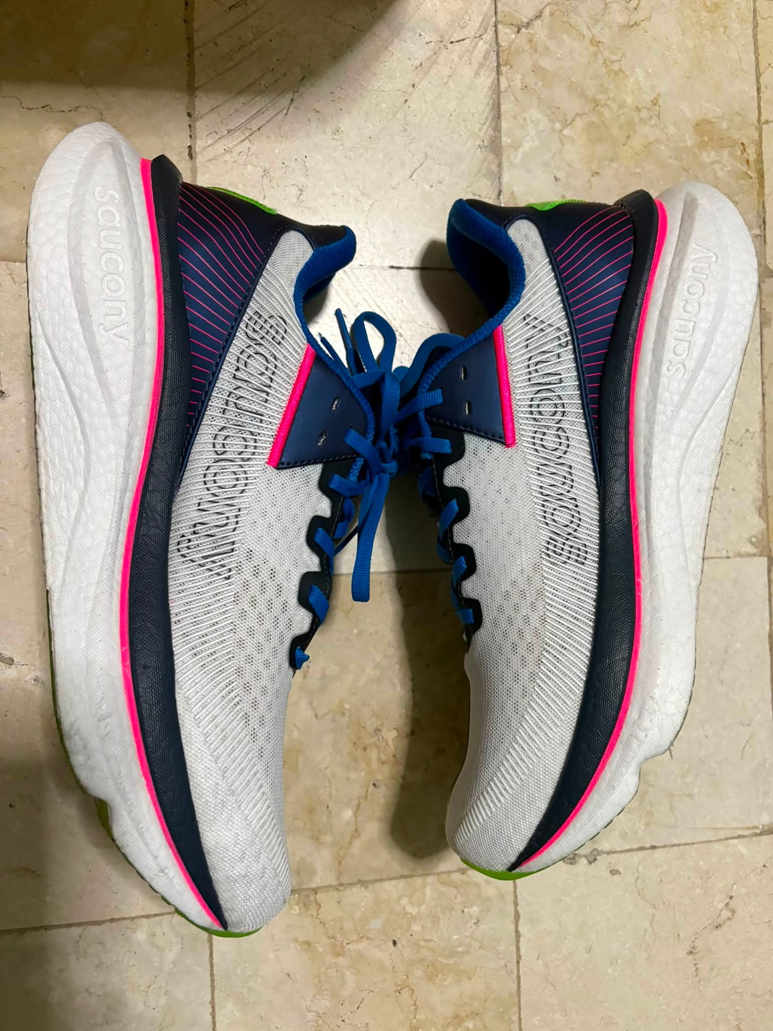 Saucony Endorphin Azura size 10.5 for sale | Makati City, Metro Manila