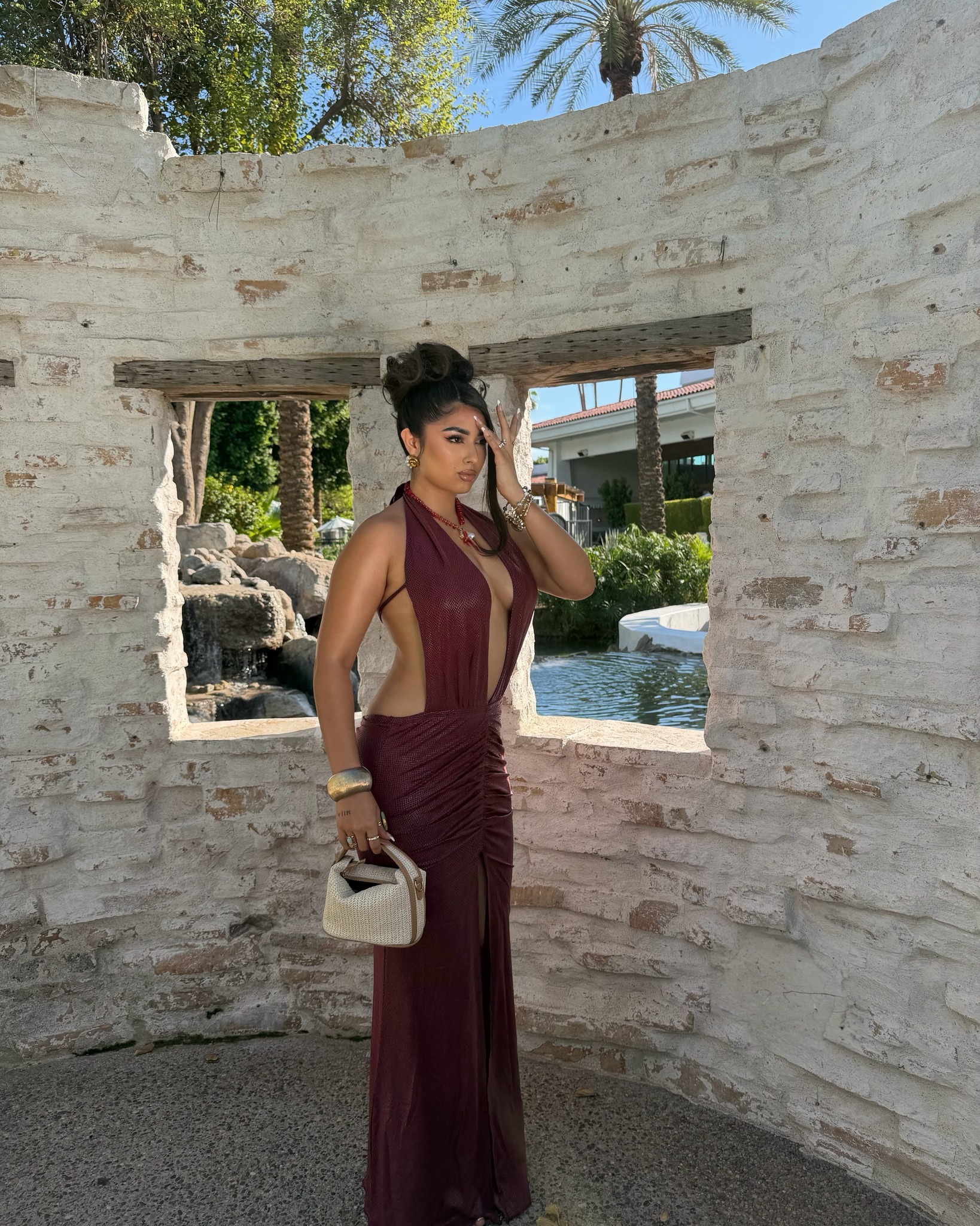 Is maroon officially the color of the season? 🍷