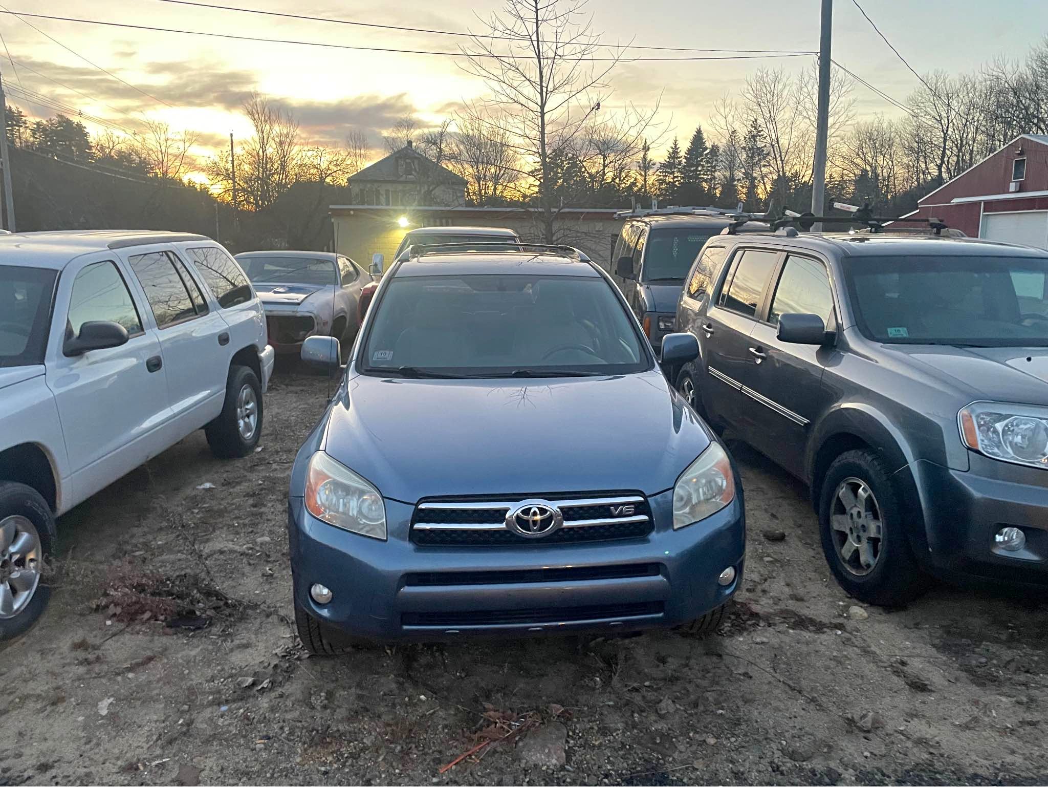 2005 Toyota RAV4 · Sport Utility 4D - Cars & Trucks - Westminster