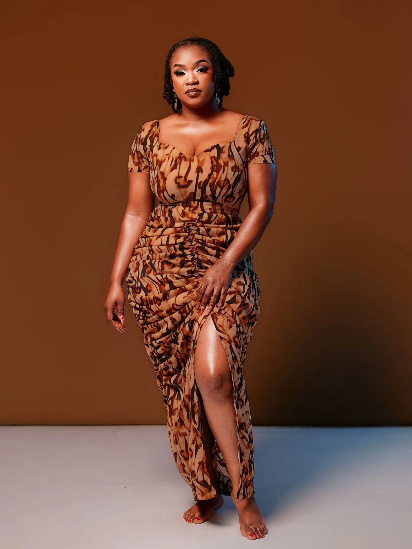 Crafted to enhance your curves, designed to give you the best silhouette...... The 