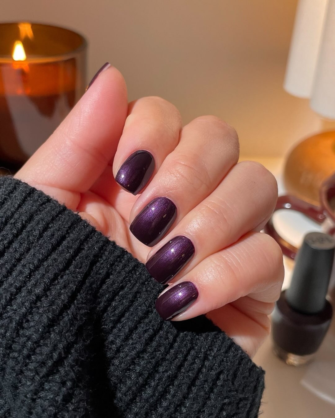 OPI - Deck your digits in 18K gold this holiday season with Gwen