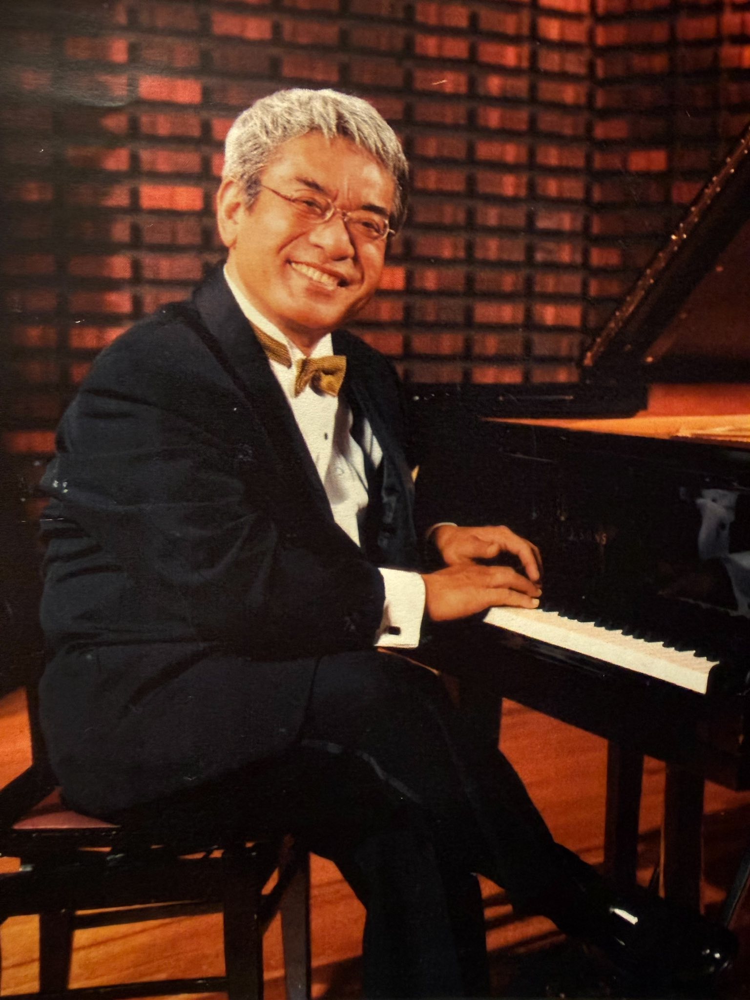 羽田健太郎 (@hanekenofficial) • Facebook