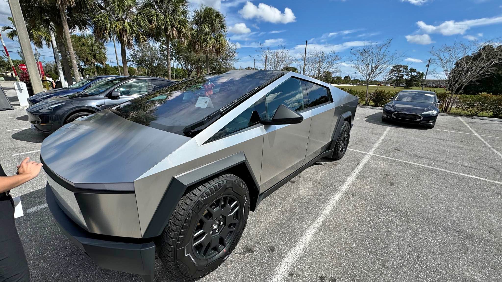 2024 Tesla cyber truck · Founders edition