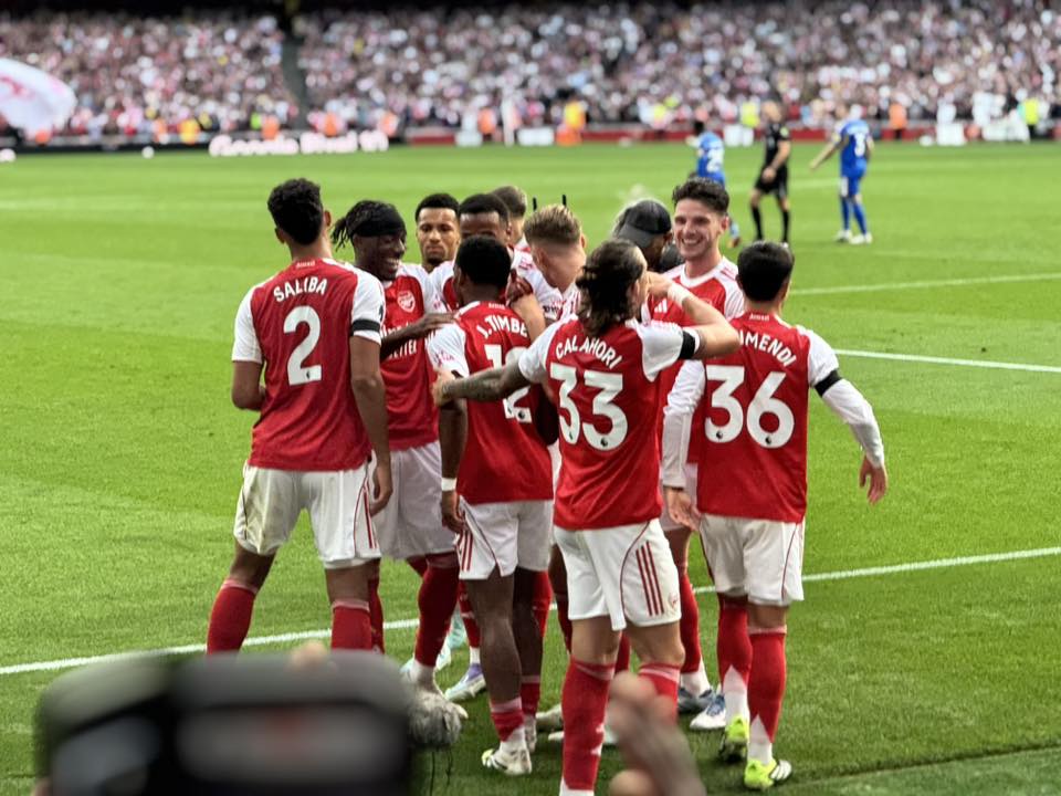 She Wore A Yellow... - She Wore A Yellow Ribbon - The Arsenal