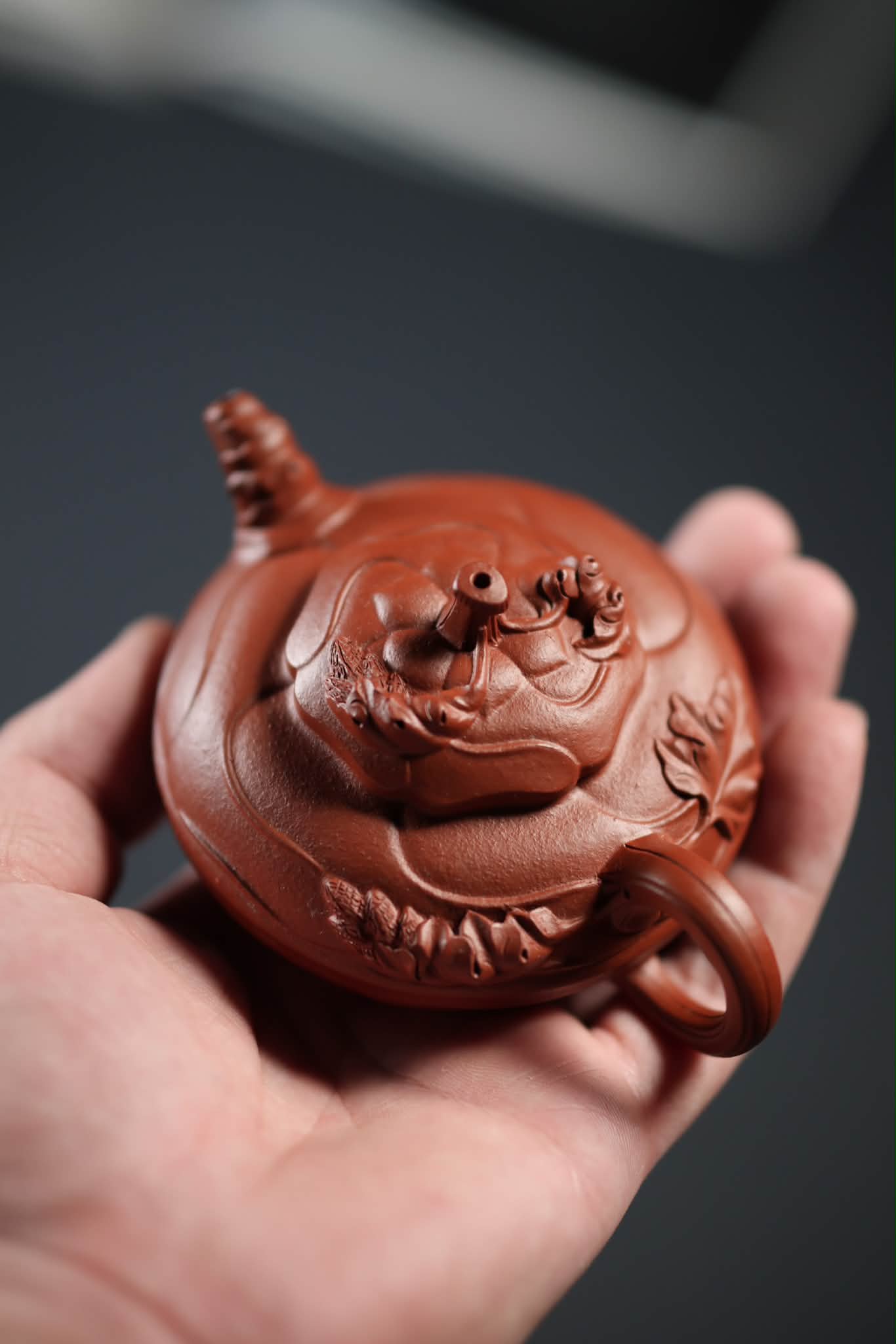 稀少名家盛丙云大师刻 牡丹诗文扇骨美術品 古董品收藏品 周尊‮大严‬师代表作鉴藏‮ 【八面来风壶】 重器之作. 永久保‮ 真‬保鉴定‬