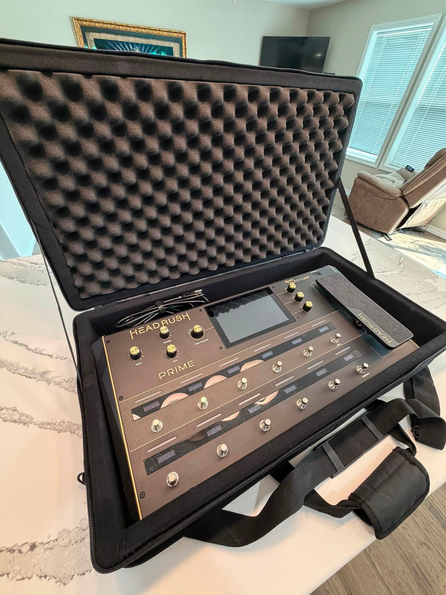 What hard case fits the Headrush Prime pedalboard?