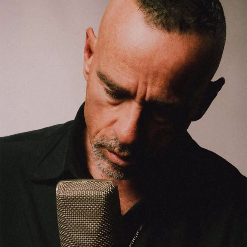 Eros Ramazzotti on Reels