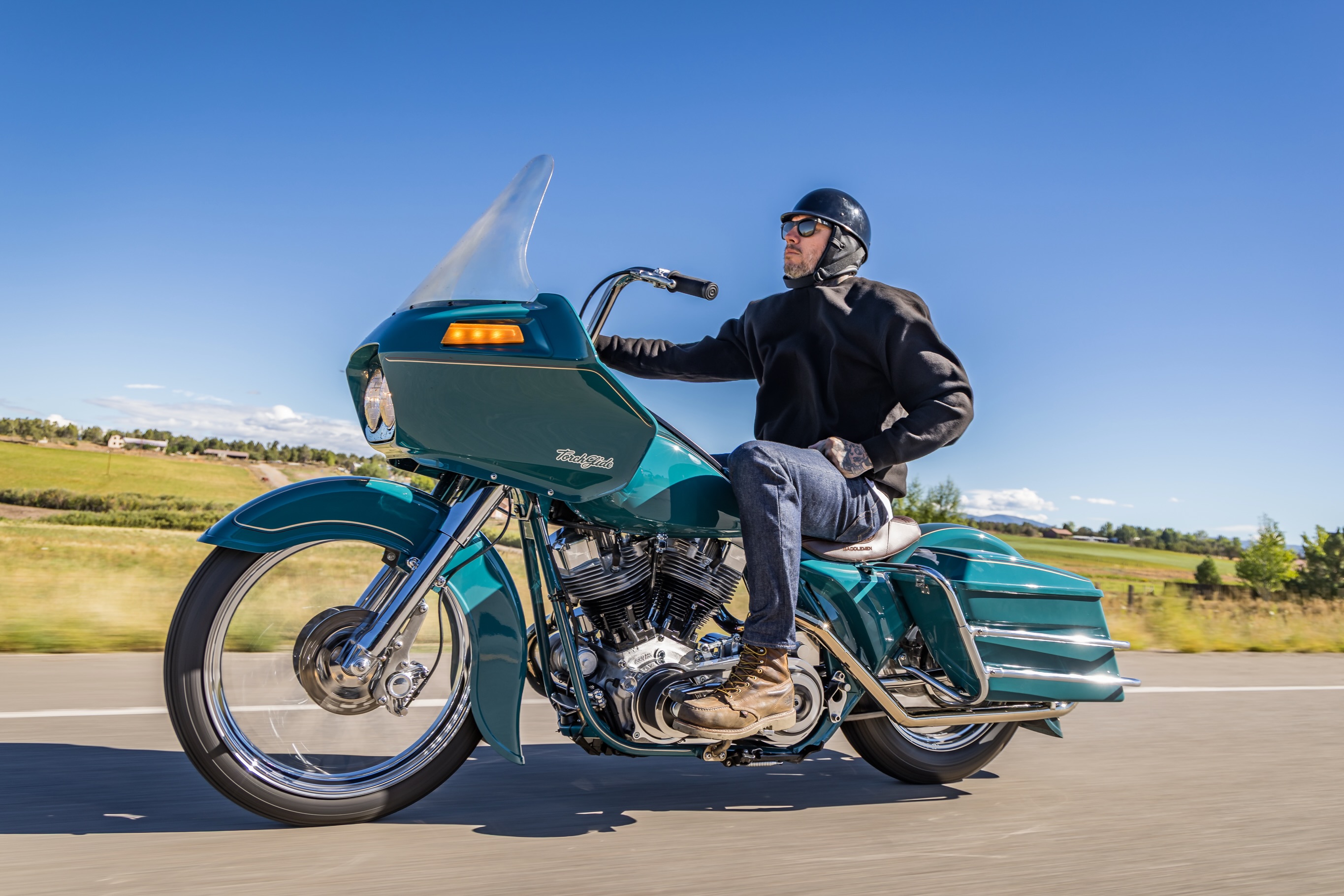 STEELS CUSTOM CYCLE ロンt harley 山田レン The “Torch Glide” built by Justin Coleman from Torch Industries