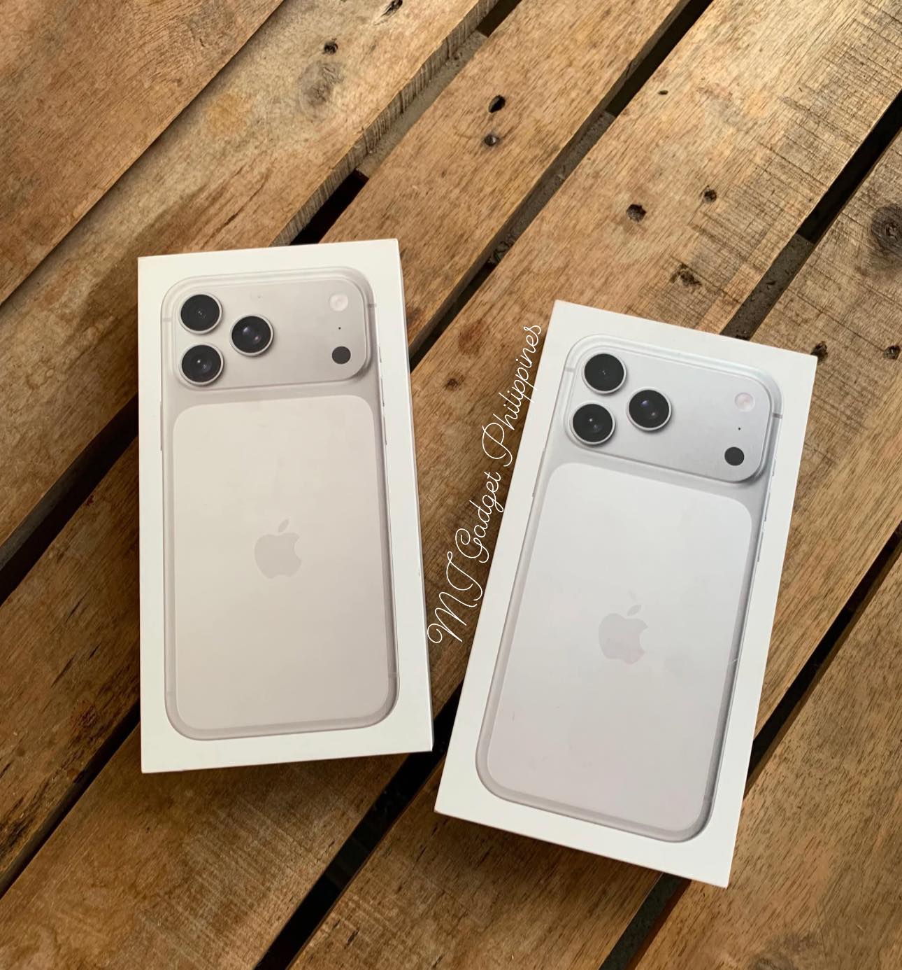 NEW STOCK — iPhone 17 Pro Max 256GB SILVER Brandnew and Sealed 1 