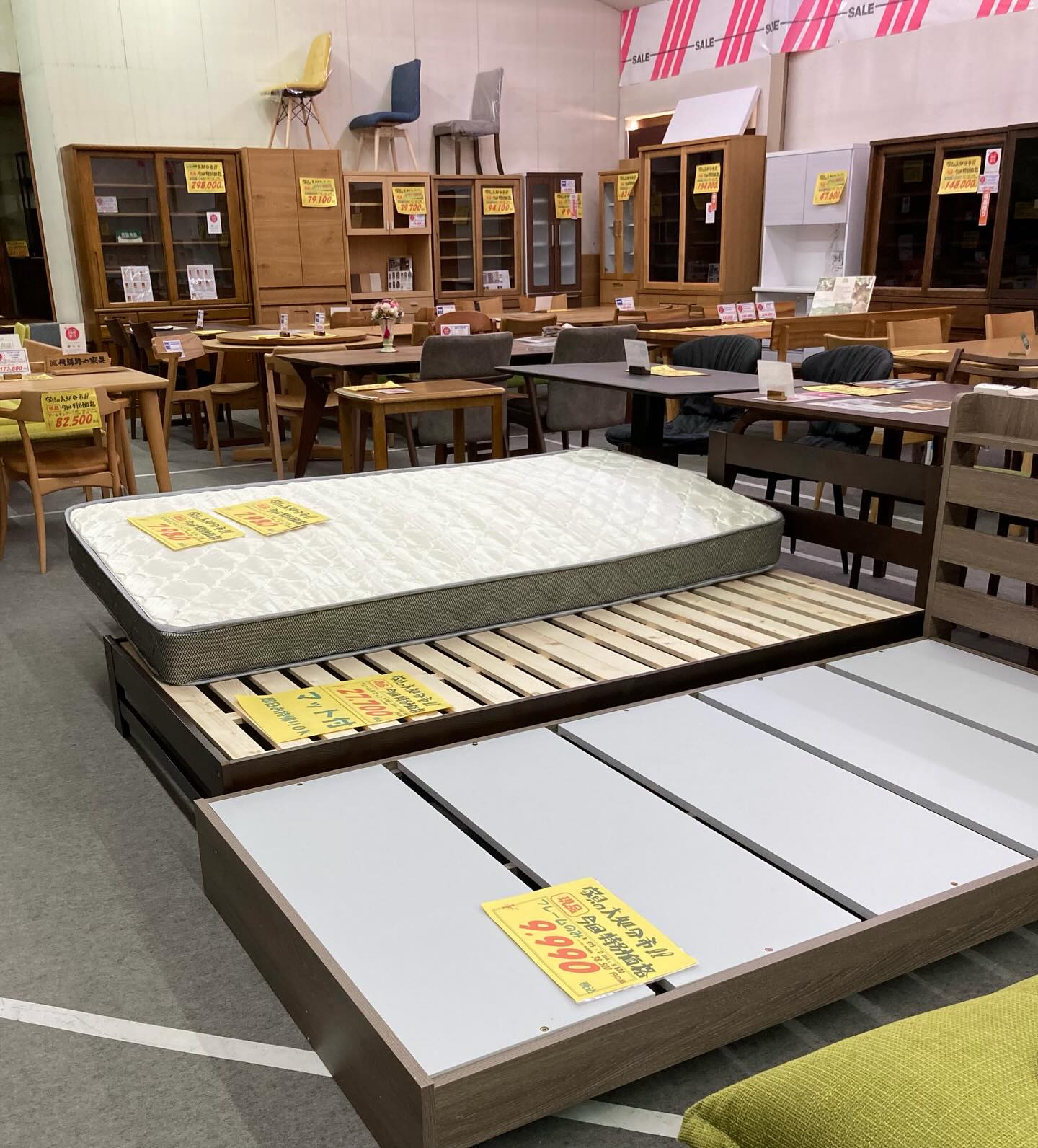 創業114周年記念の処分セール 新商品も入荷してます。 倉敷玉島 駐車場