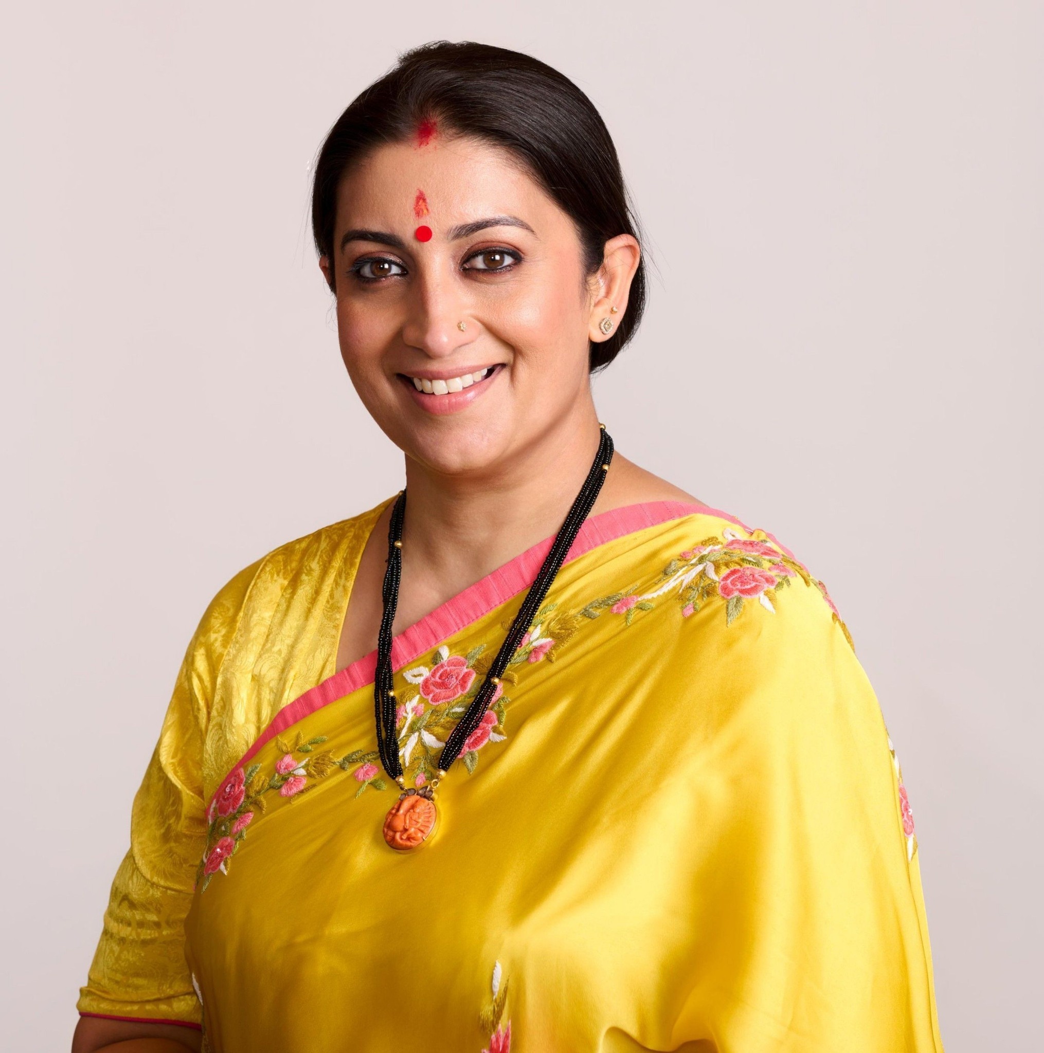 जननी जन्मभूमिश्च स्वर्गादपि गरीयसी... 🙏 - Smriti Zubin Irani | Facebook