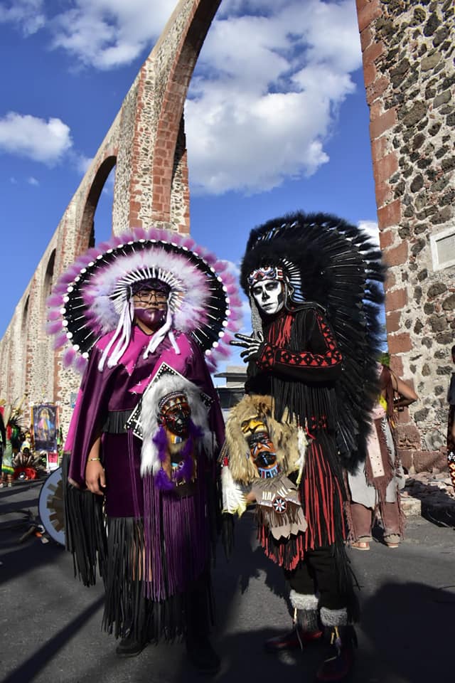 Búhos de... - Danza de apaches y soldados Búhos de Queretaro | Facebook