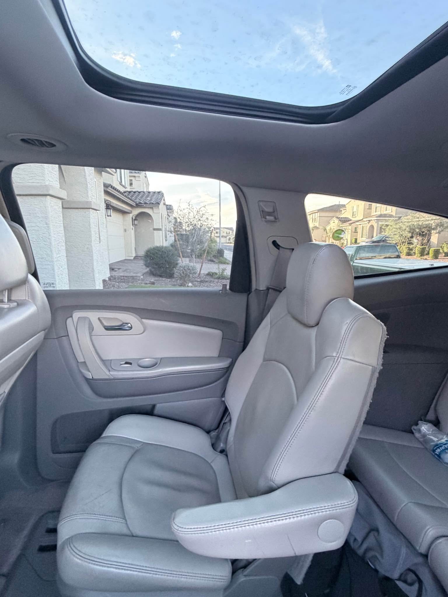 2009 Chevrolet traverse Lt 199k az Clean title - Cars & Trucks ...