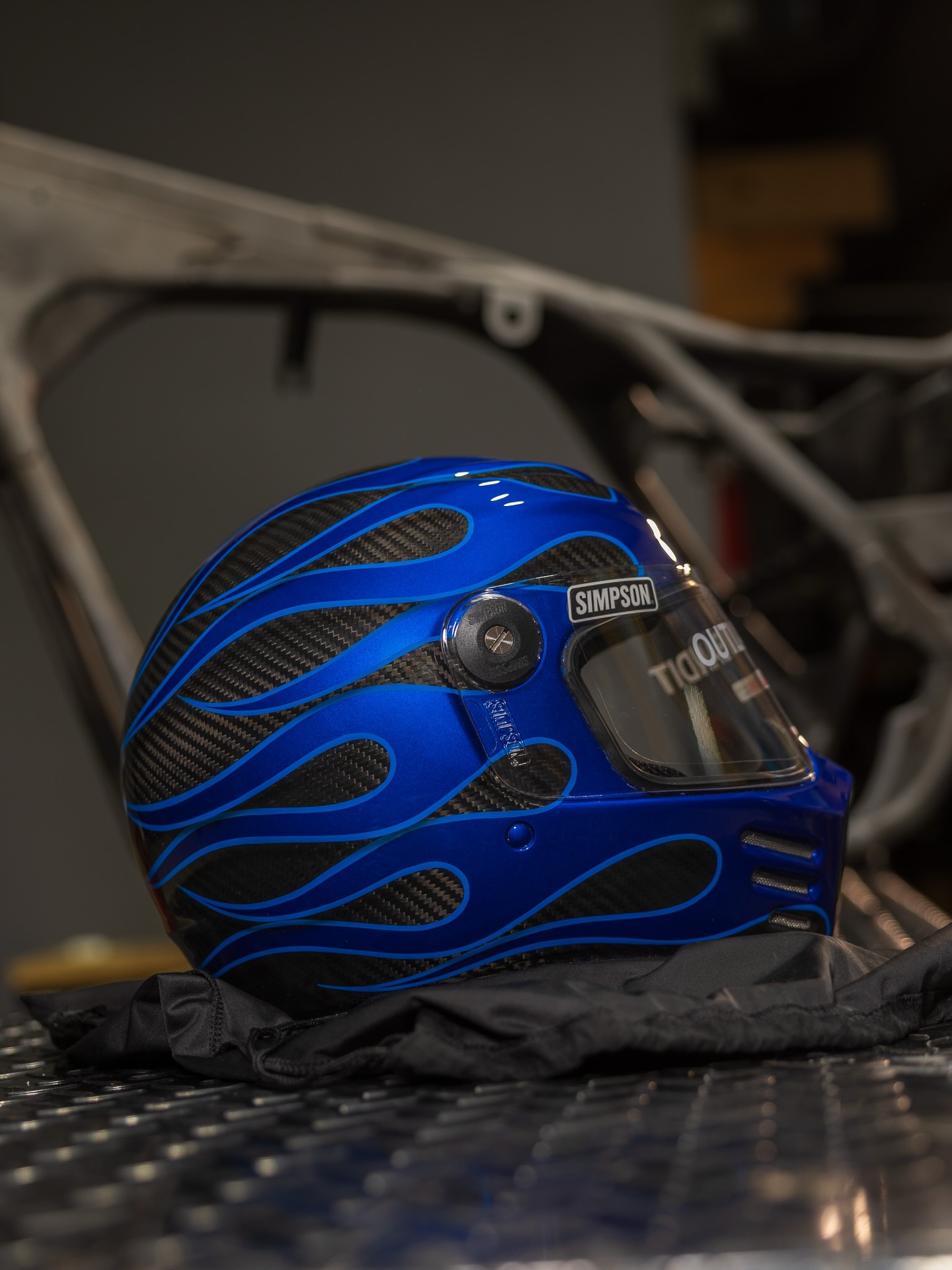 custom painting motorcycle helmet Hand Painted Helmet, Warrior Skull luxury duffle bag 🪖 Din Djarin The Size:FEMALE 9.5 US Custom Helmet Options