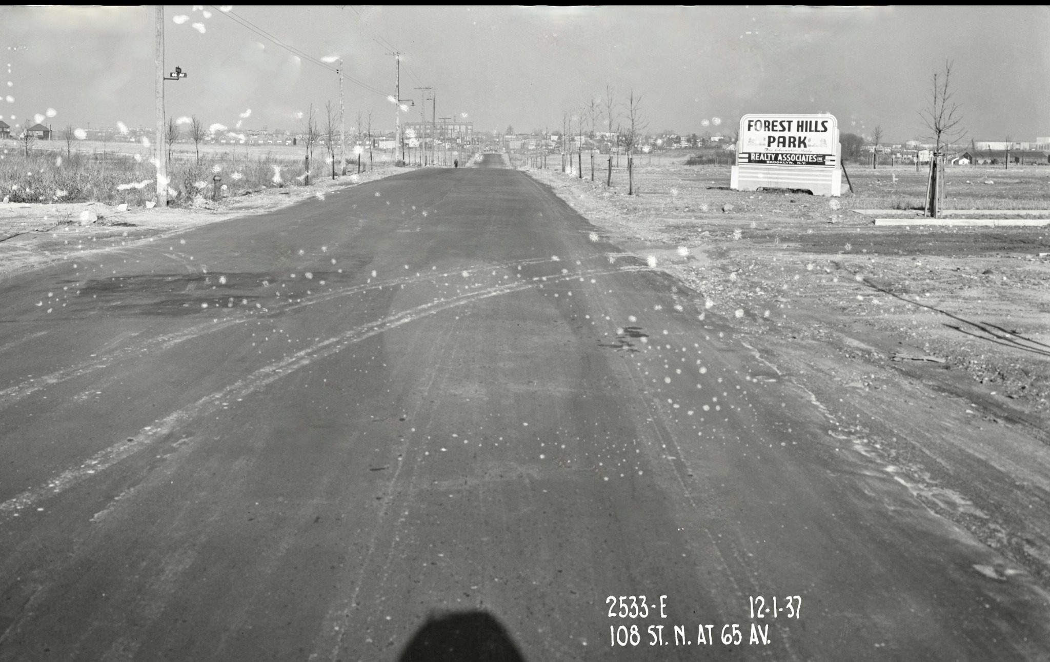 Queens/ Forest Hills: 108th Street And 65th Avenue -Looking North