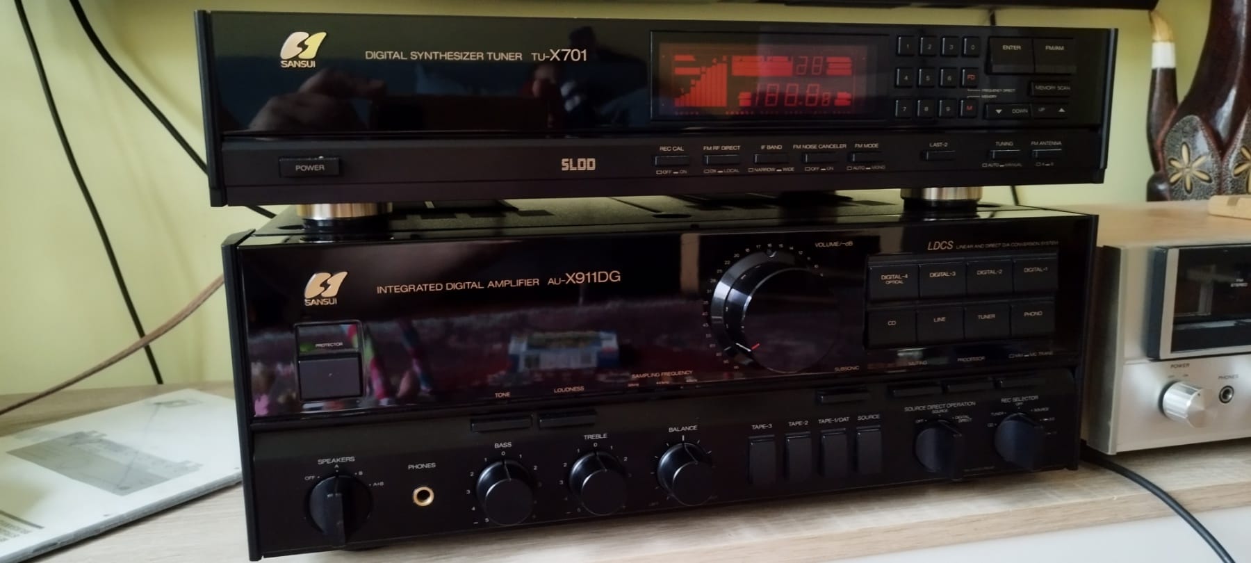 Sansui AU-X 611AV multi-voltage stereo receiver