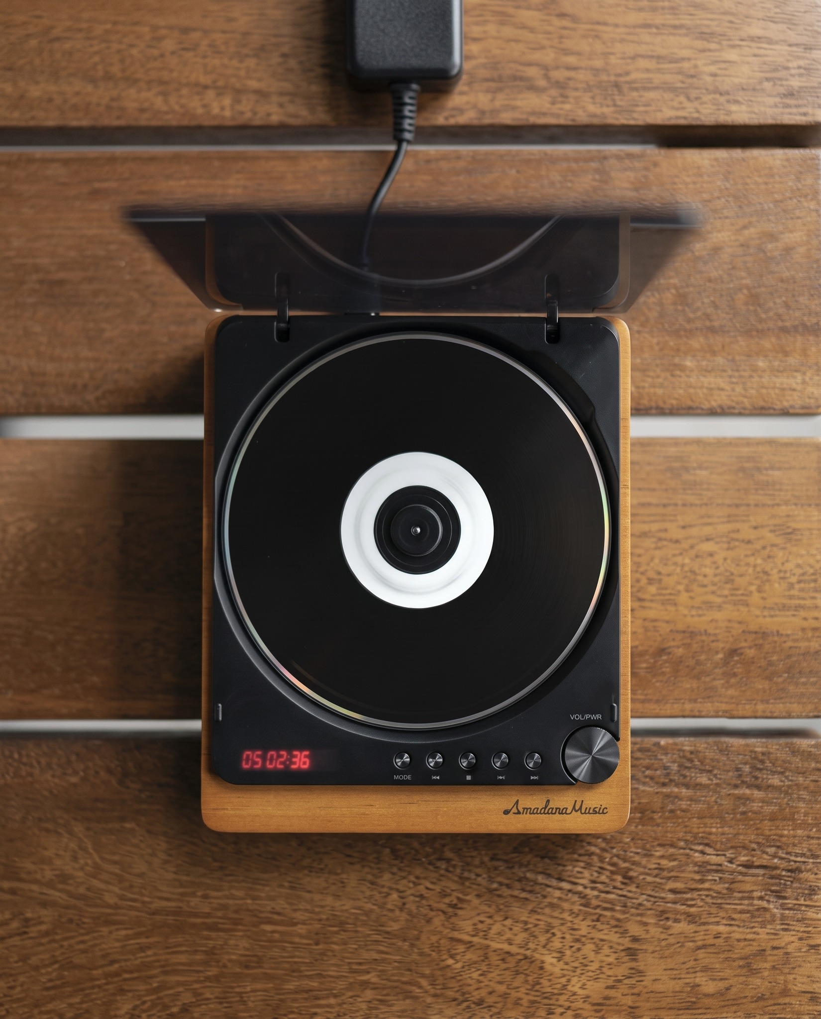 今週ご紹介したのはCDプレイヤー 「AM-PCD-201-S」 家で眠っているCDを