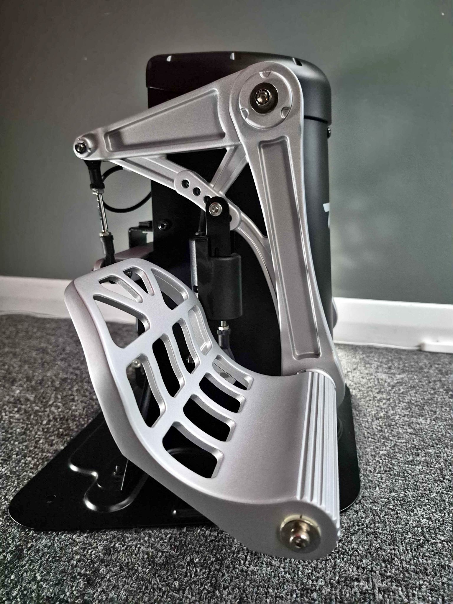 Thrustmaster TPR Pendular Rudder - Weight Lifting Machines & Racks ...
