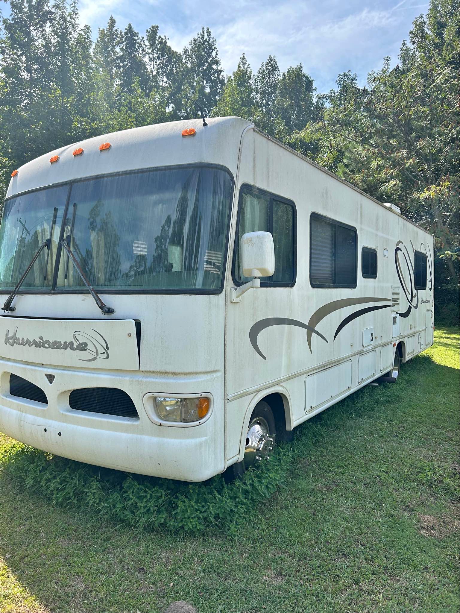 2003 Thor Motor Coach Hurricane - RVs & Campers - Orangeburg, South ...